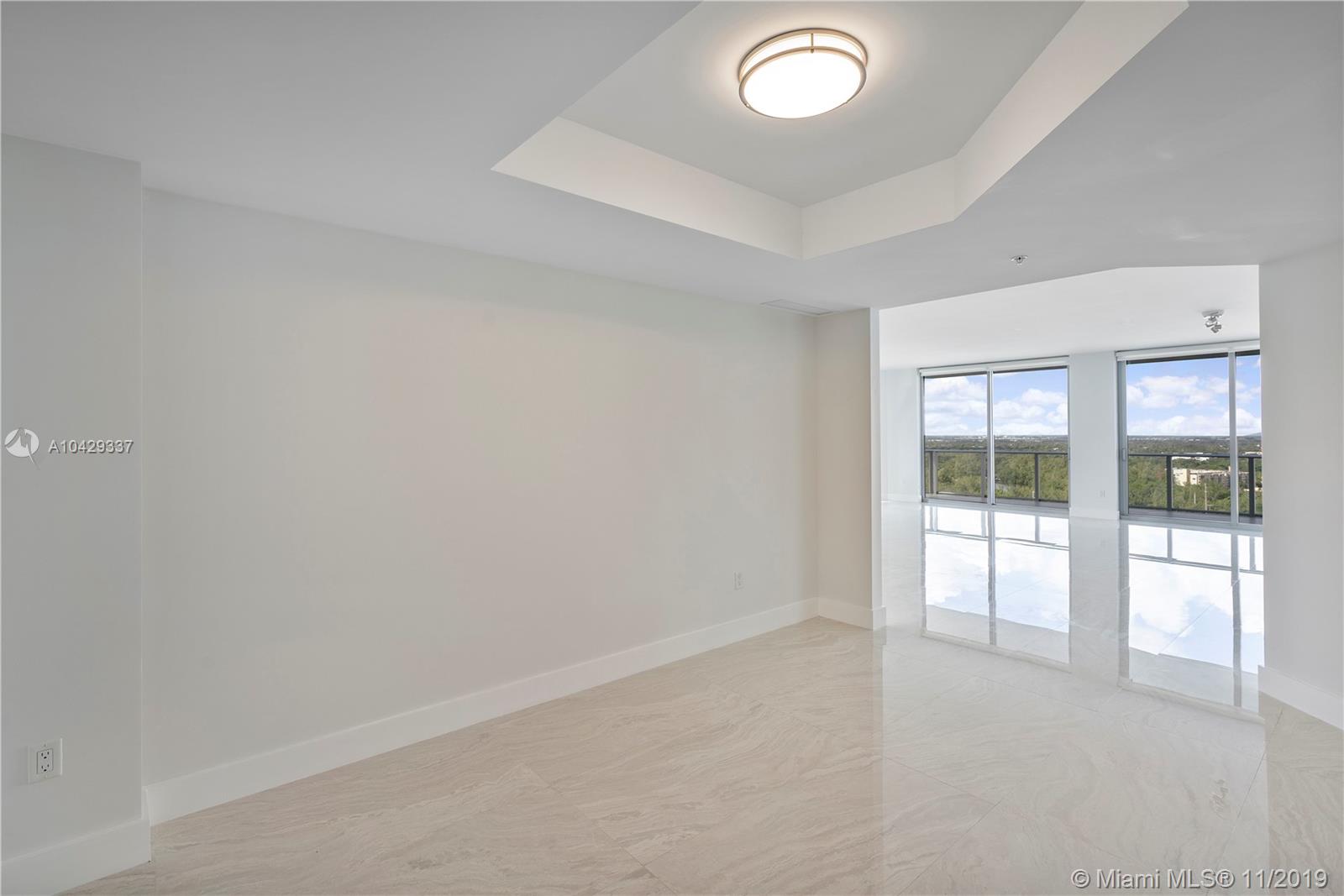MARINA PALMS - Residential