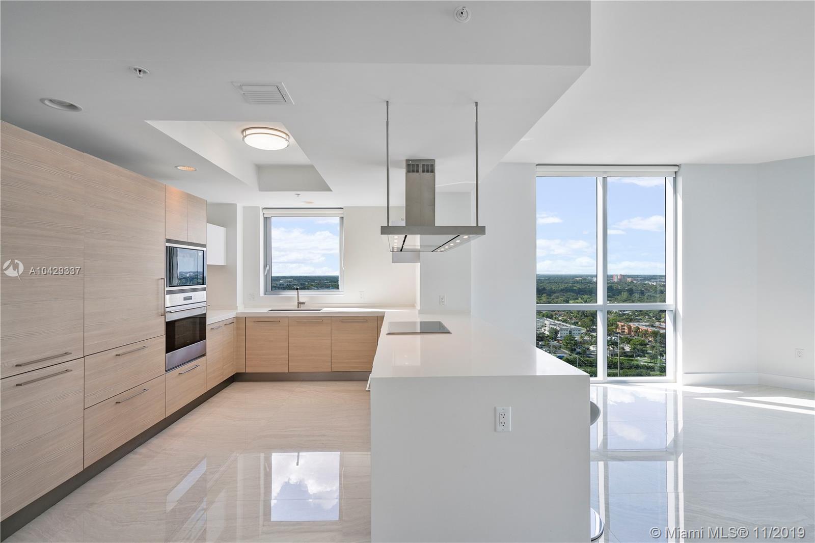MARINA PALMS - Residential
