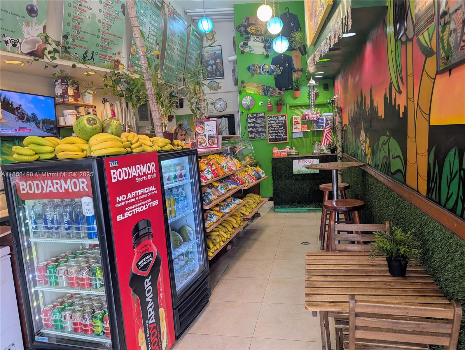SOUTH BEACH JUICE BAR