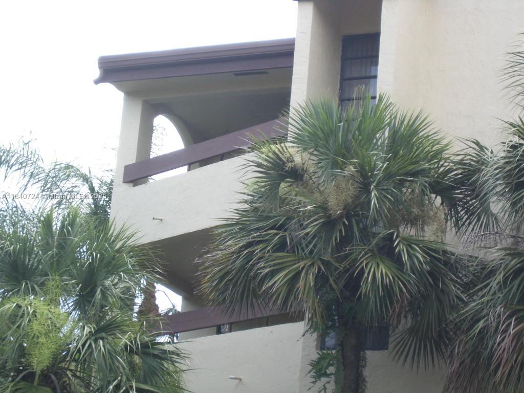 8830 SW 123 CT I-302