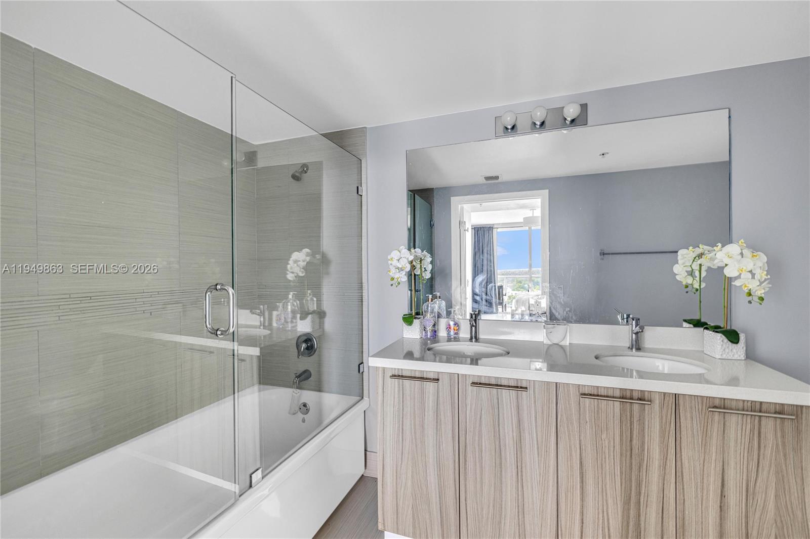 EDEN HOUSE CONDO - Residential