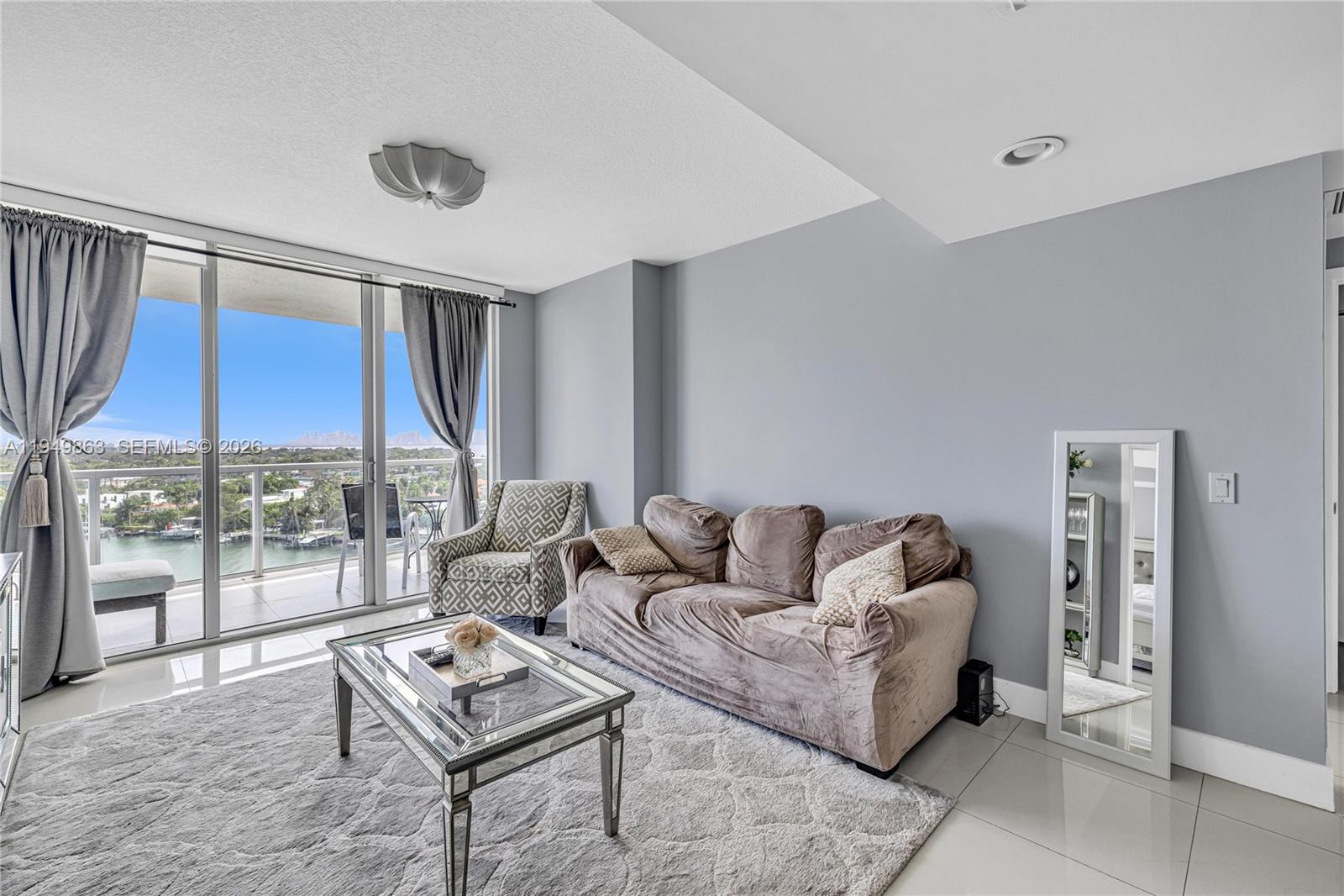 EDEN HOUSE CONDO - Residential