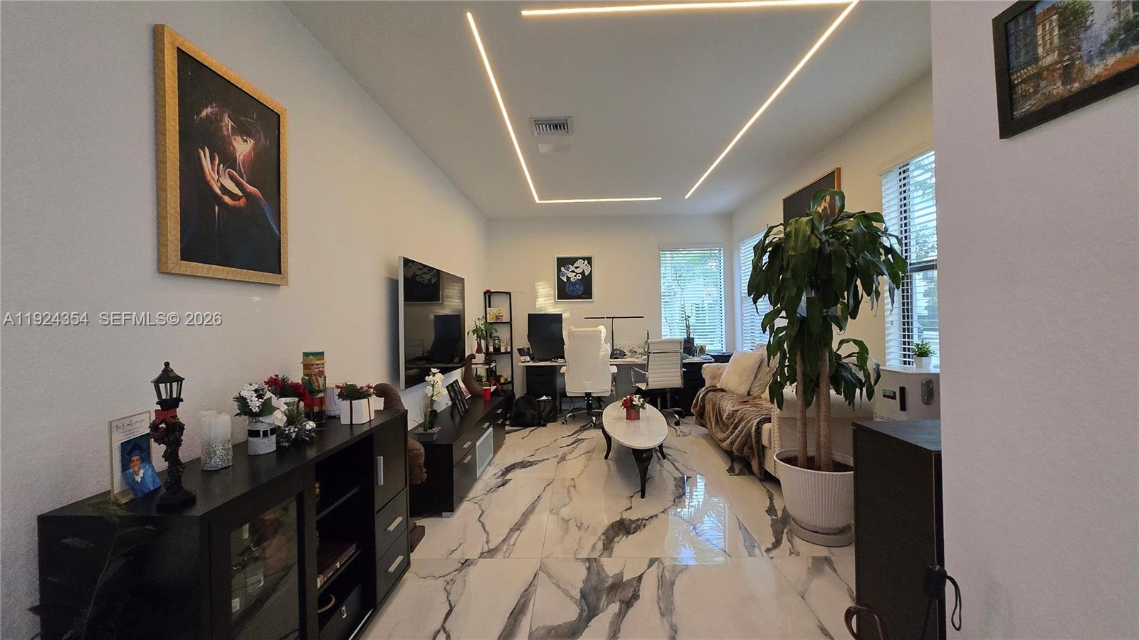 VIA VENTURE NEIGHBORHOOD - Residential