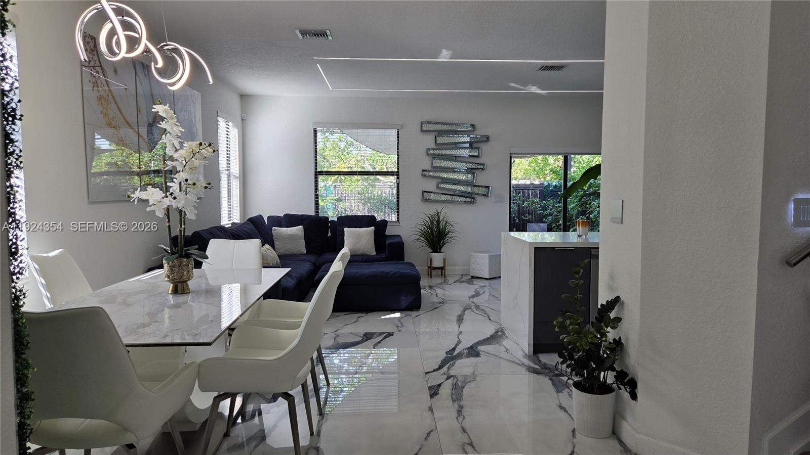 VIA VENTURE NEIGHBORHOOD - Residential