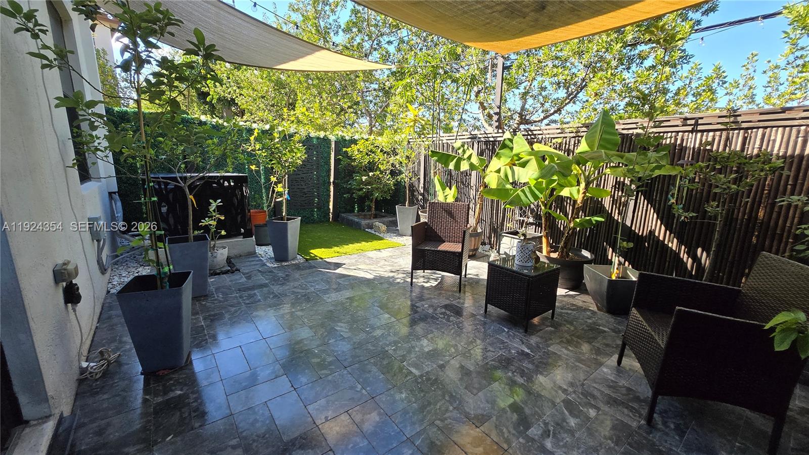 VIA VENTURE NEIGHBORHOOD - Residential