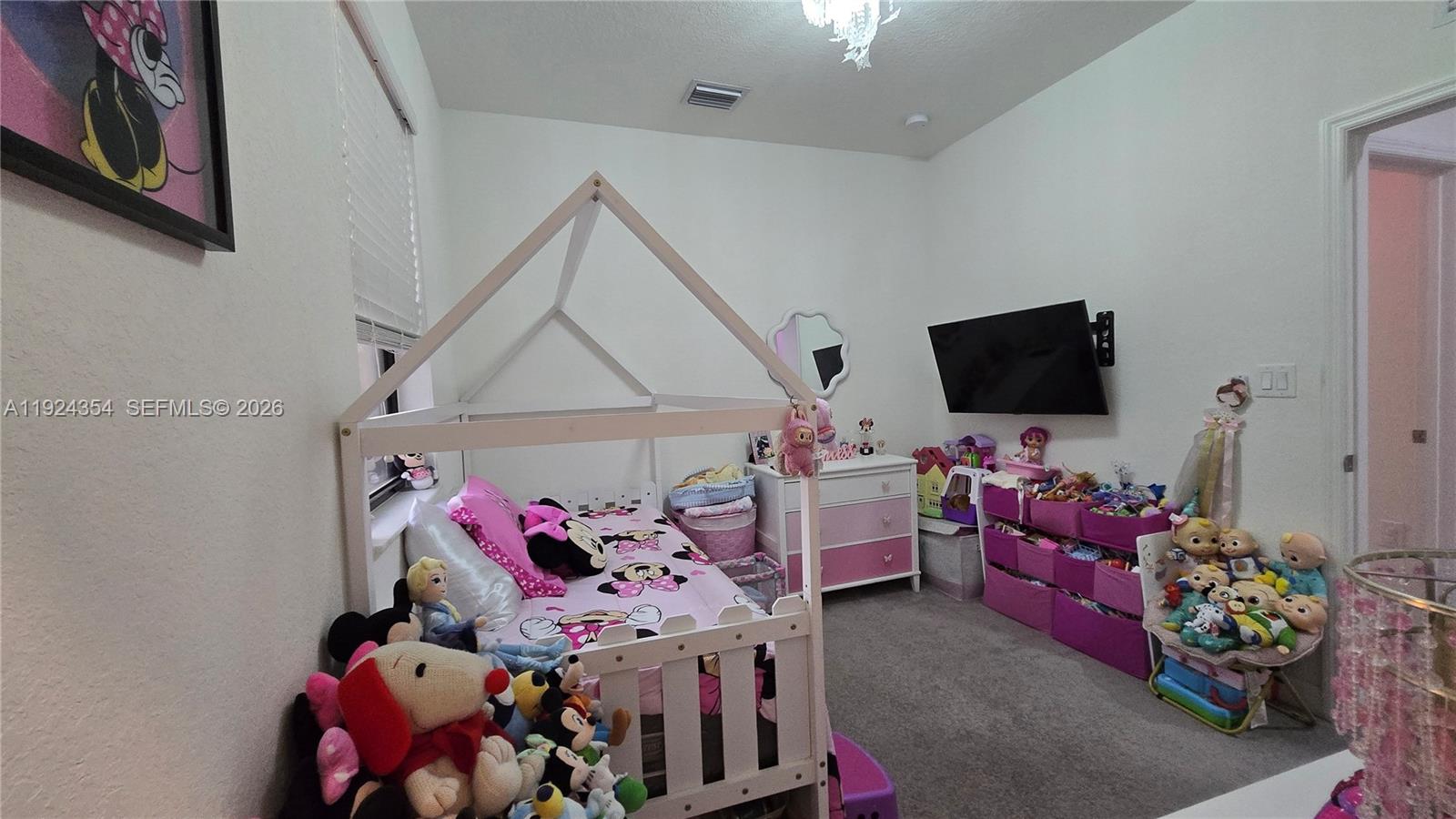 VIA VENTURE NEIGHBORHOOD - Residential