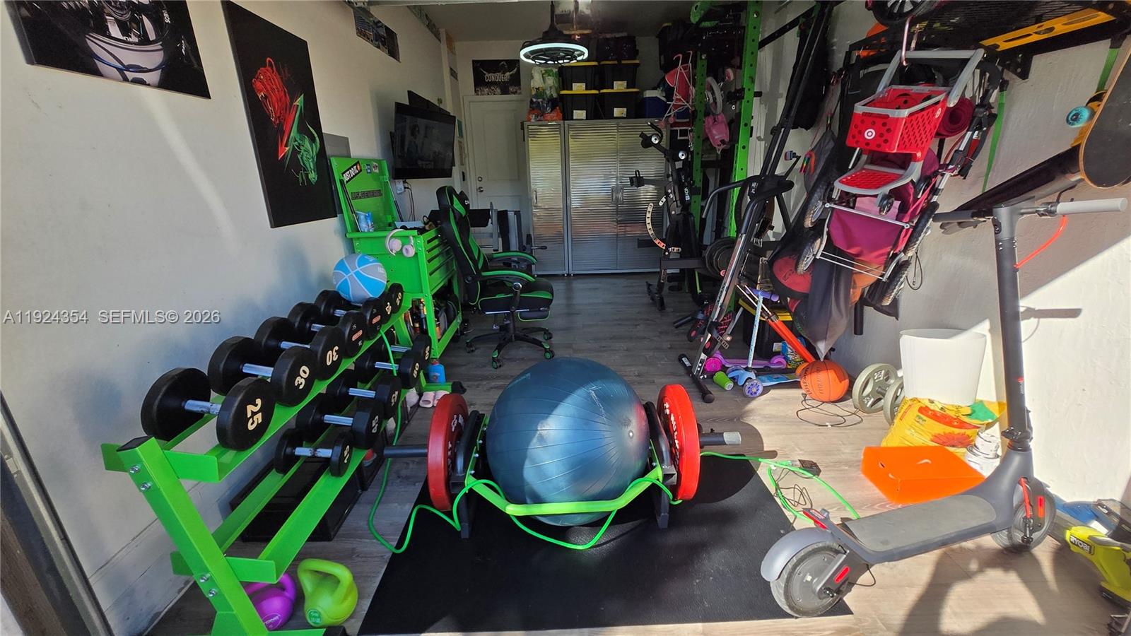 VIA VENTURE NEIGHBORHOOD - Residential