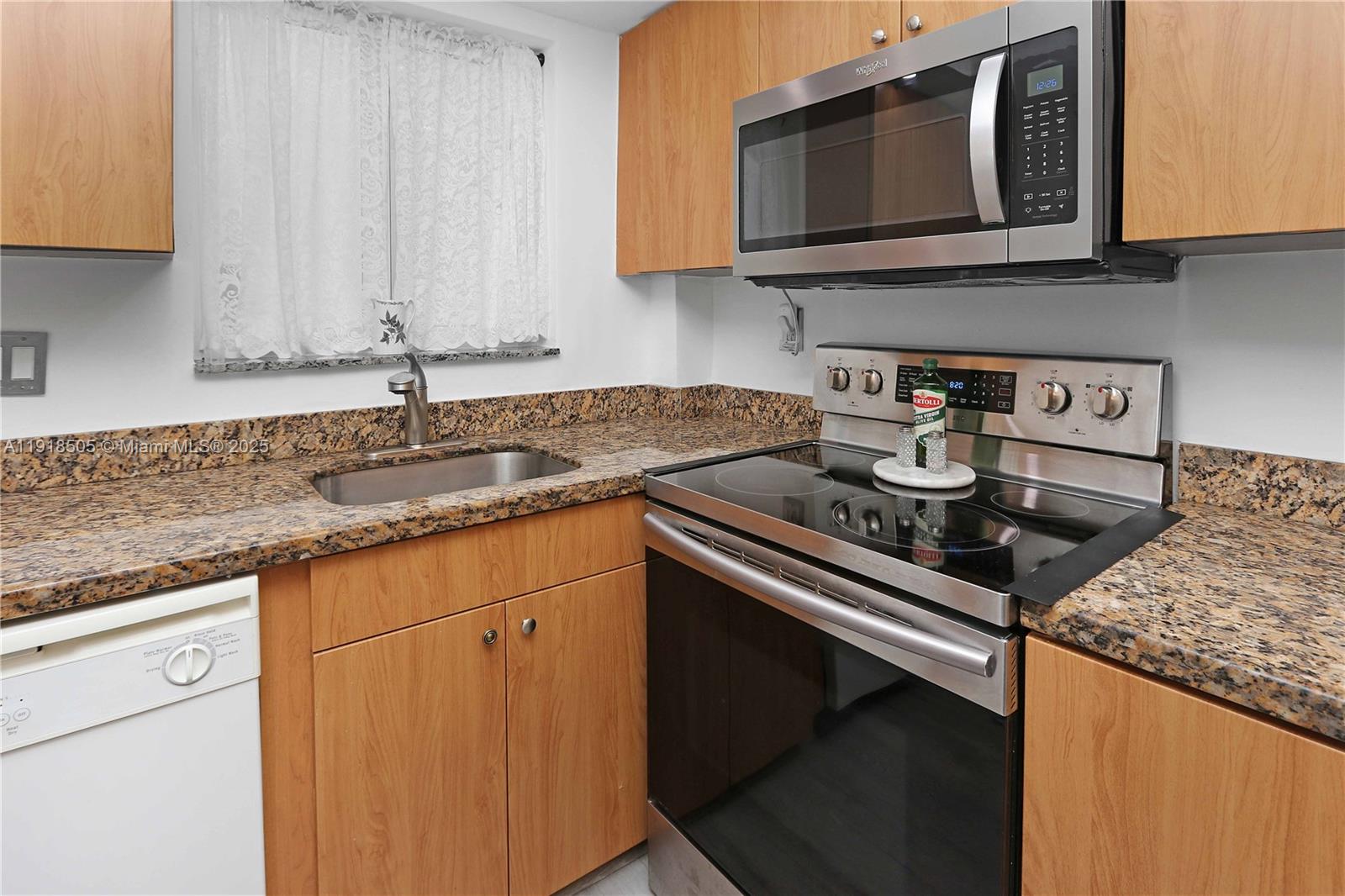 CASA PARADISO CO-OP - Residential