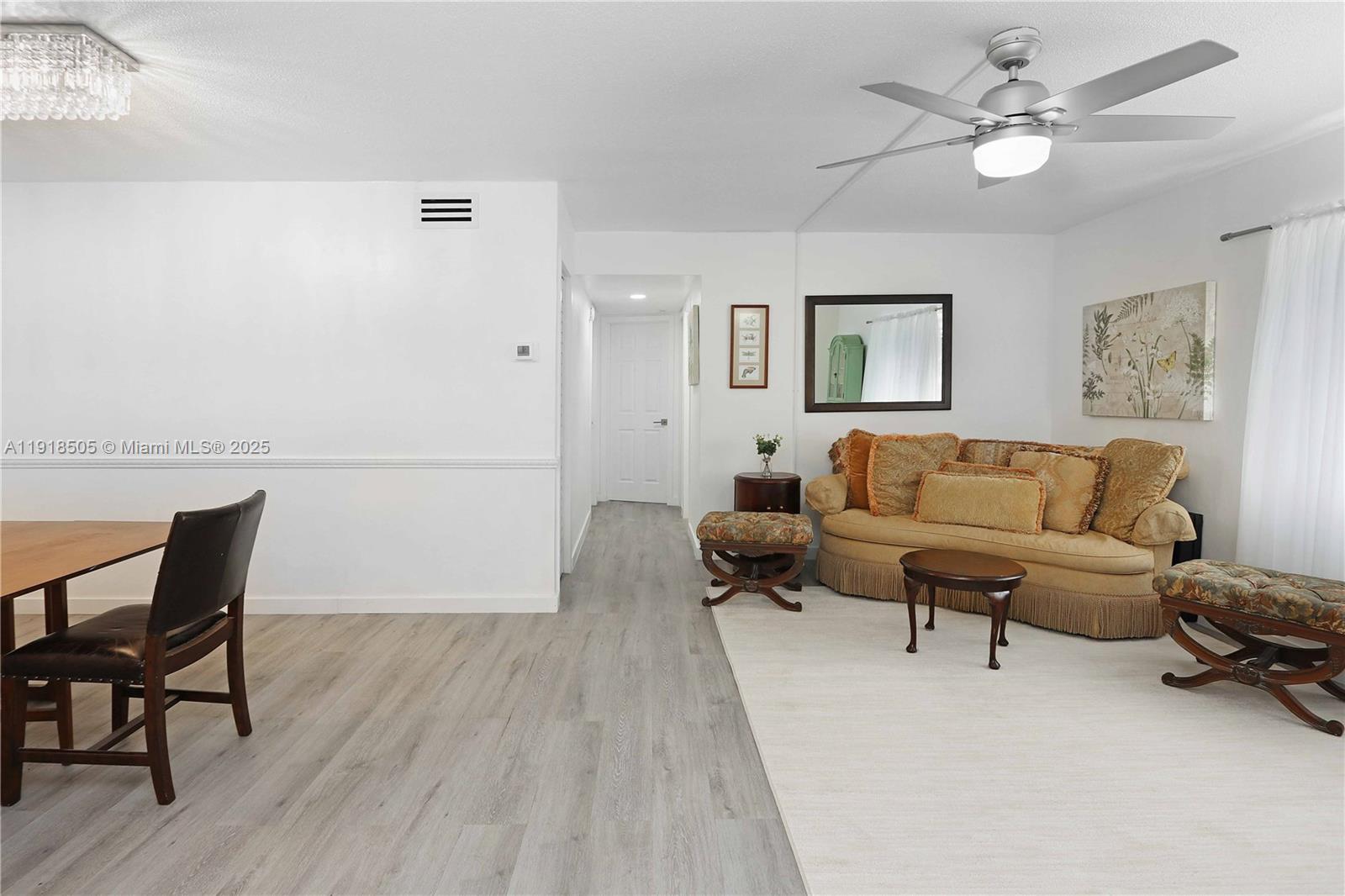 CASA PARADISO CO-OP - Residential