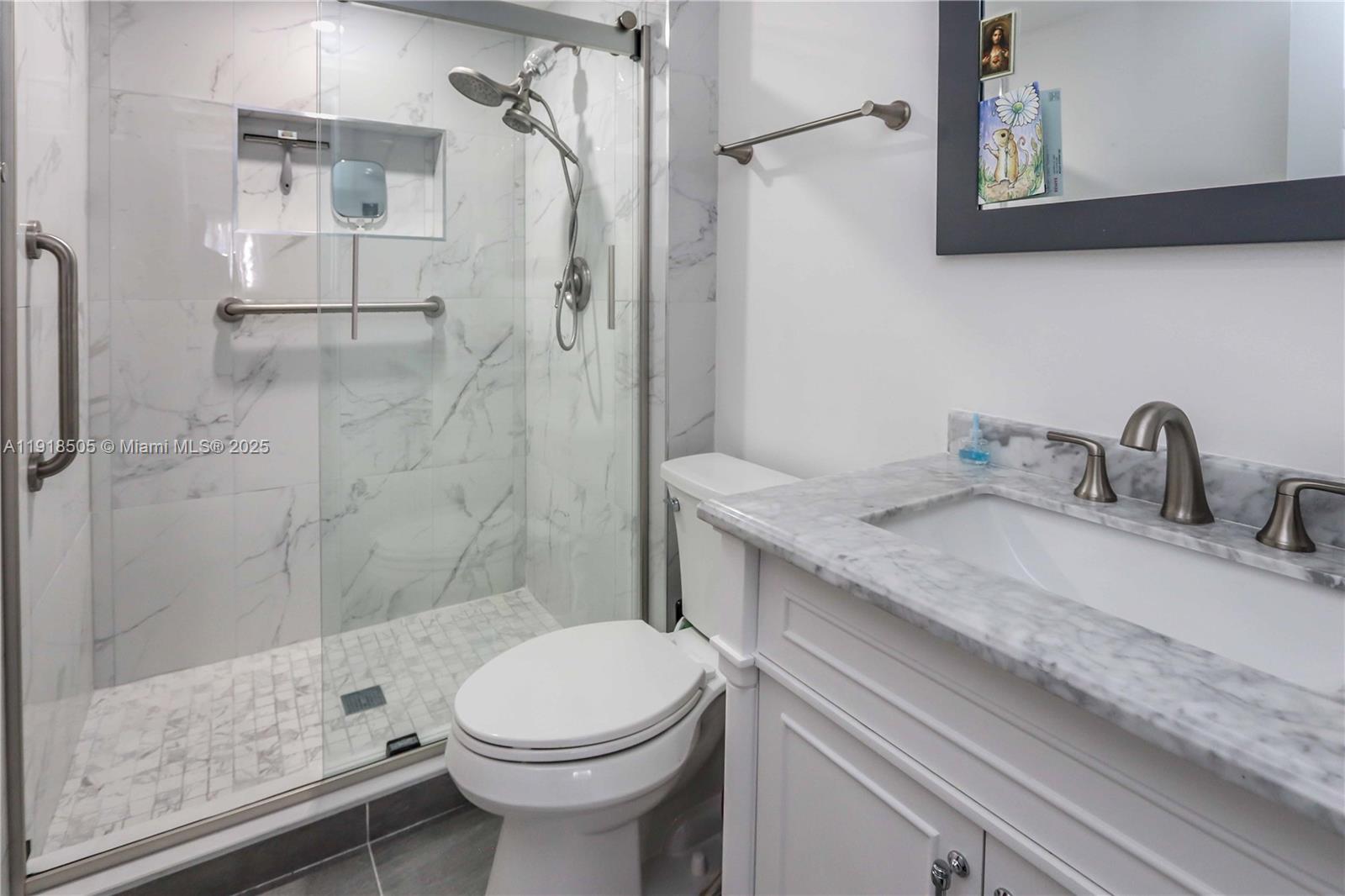 CASA PARADISO CO-OP - Residential