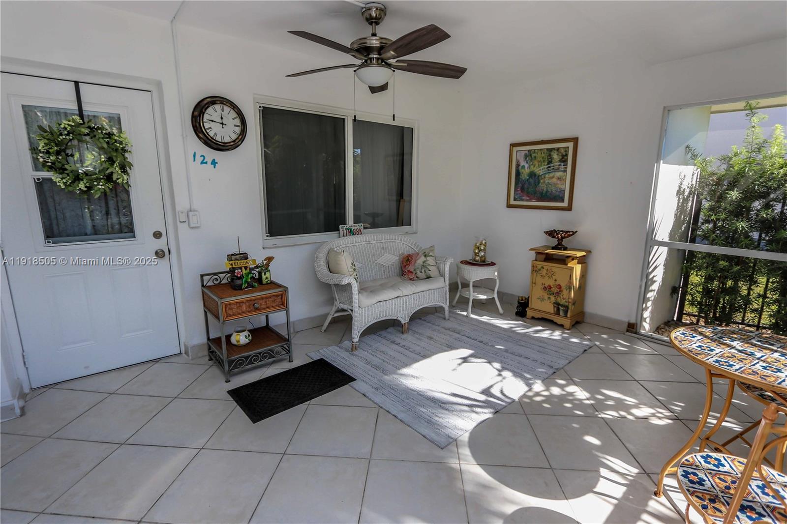 CASA PARADISO CO-OP - Residential