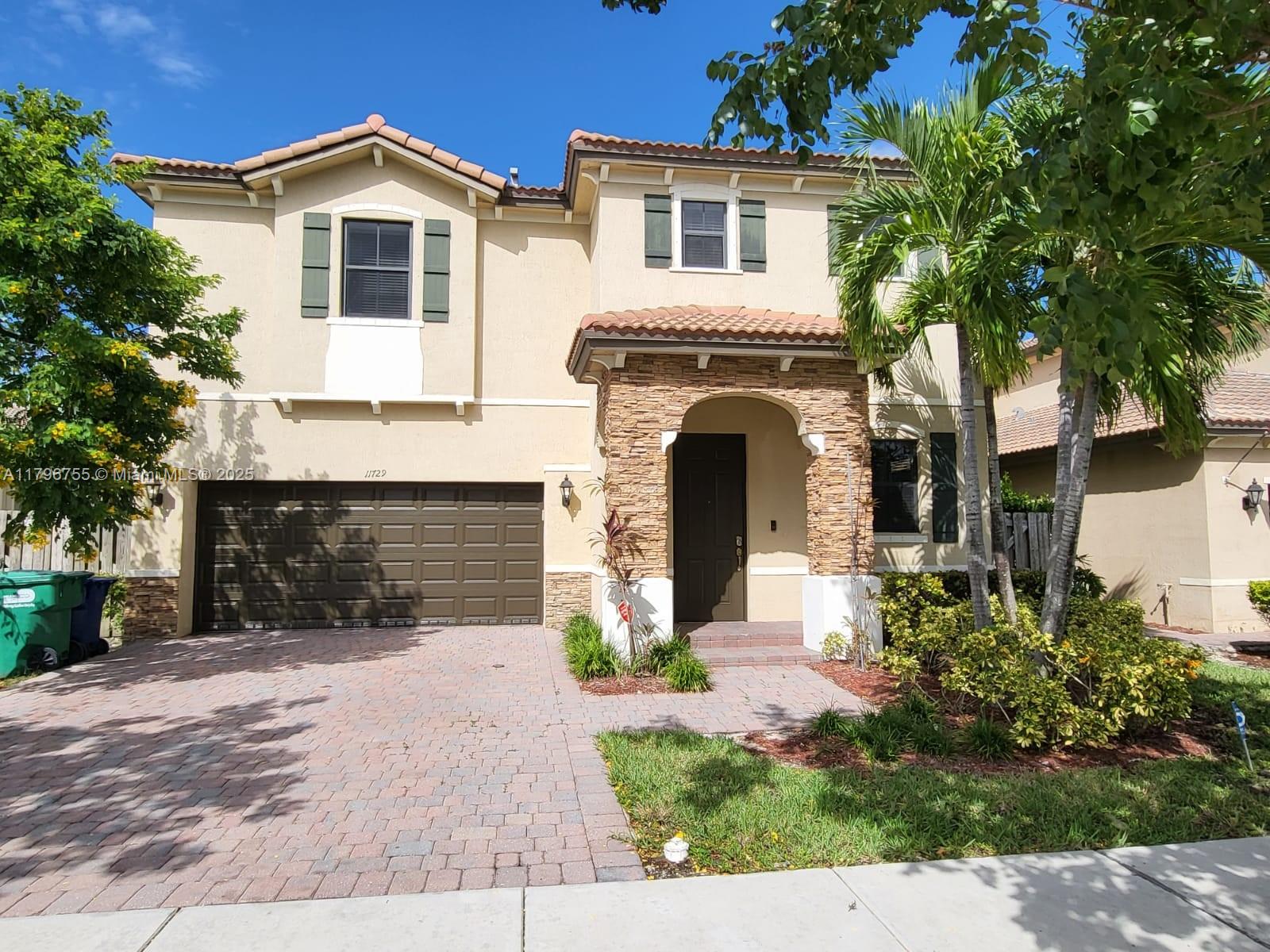 Rental Property at 11729 Sw 236th St, Homestead, Miami-Dade County, Florida - Bedrooms: 5 
Bathrooms: 3  - $3,900 MO.