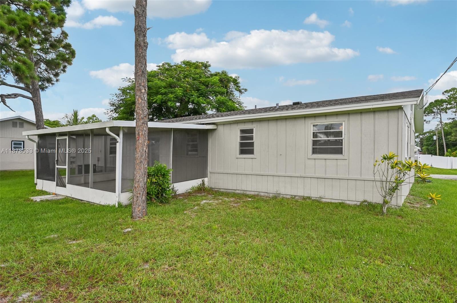 PORT ST LUCIE SECTION 25 - Residential