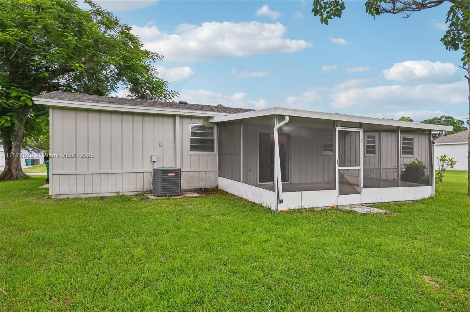 PORT ST LUCIE SECTION 25 - Residential