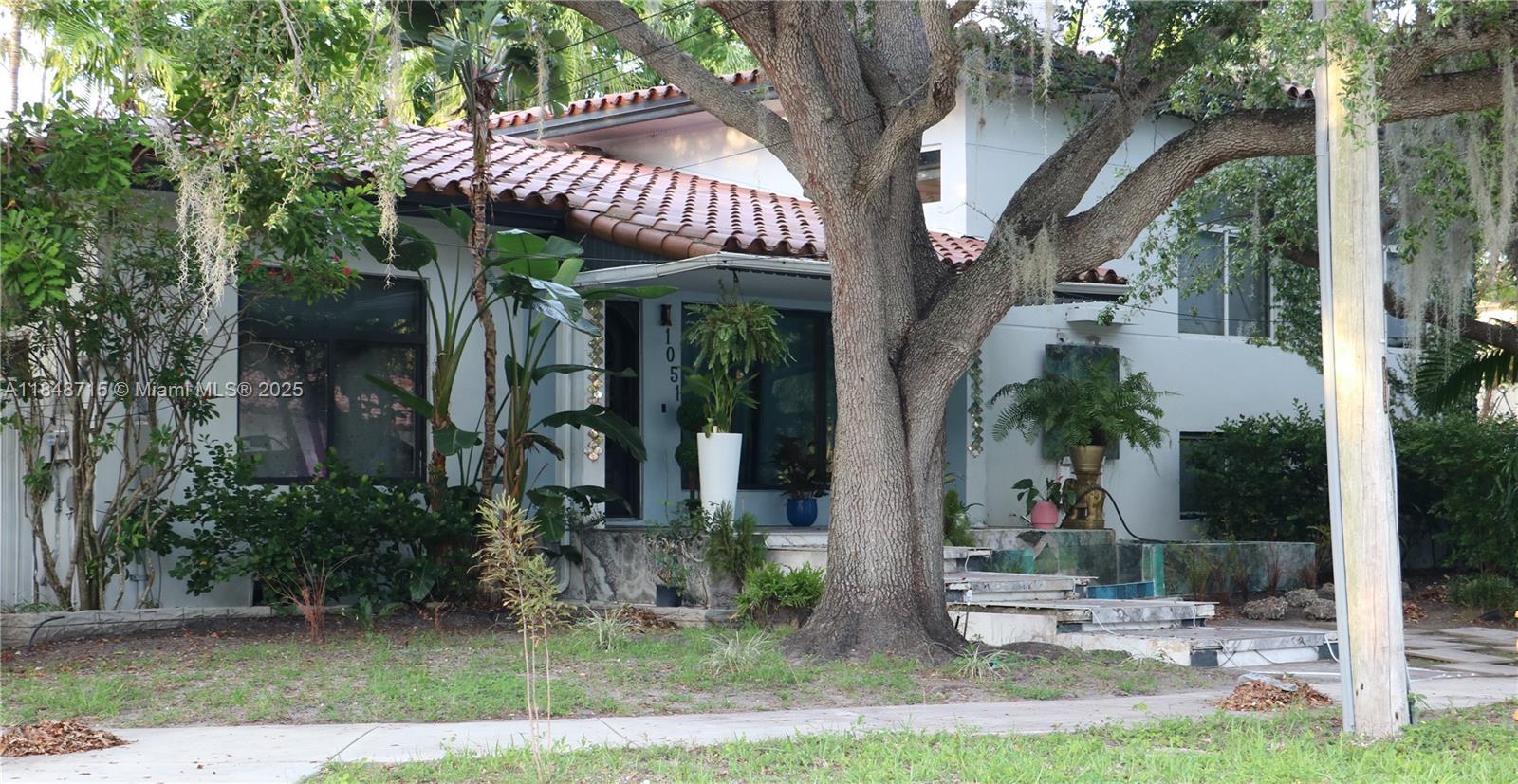 DAVIS HARBOR - Residential