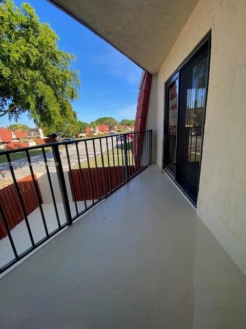 SOMERSET - Residential