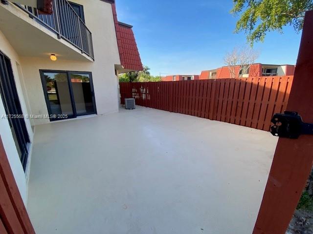 SOMERSET - Residential