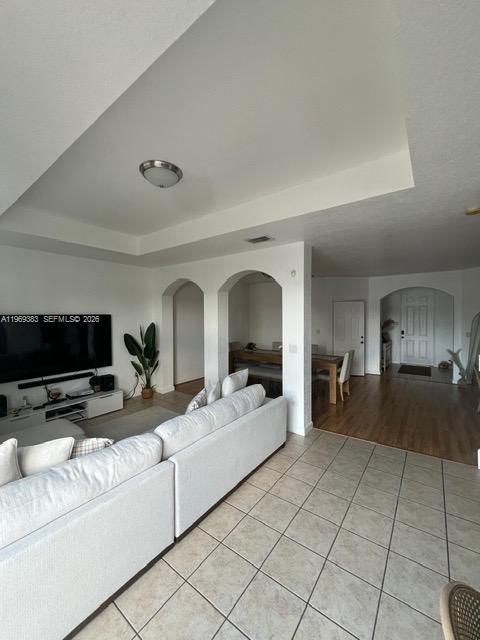 EMERALD ISLES - Residential