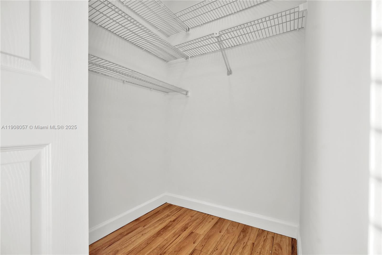 GABLES POINT III CONDO - Residential Lease