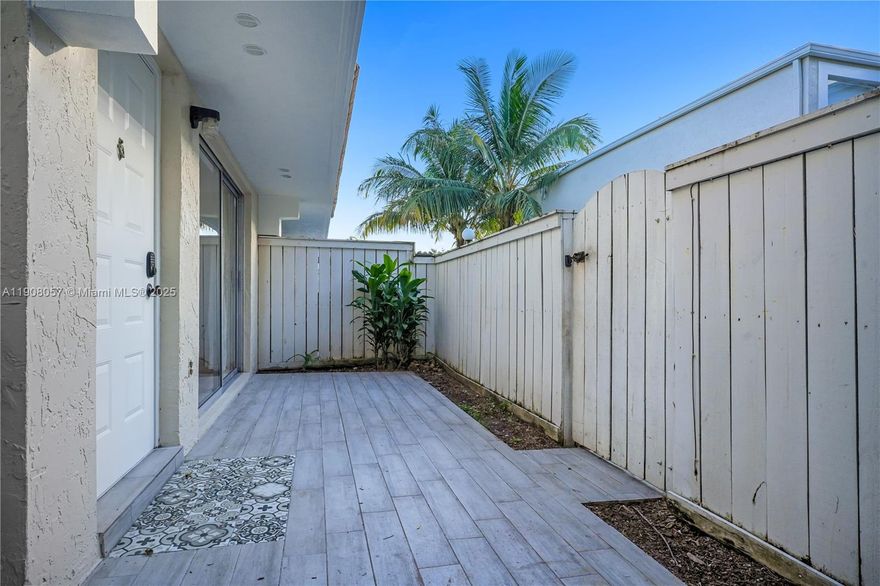 Centrally located townhouse in Gables Point, with newly updated bathrooms, stainless steel appliances, freshly painted and professionally cleaned. Corner 2 bedroom/2.5 bathrooms with plenty of natural light and closet space, modern kitchen, open floorplan, washer/dryer in unit, cable and wifi included. One Assigned parking spot & guest parking available. Well maintained community pools, Raquetball, and tennis courts. On-site guard patrol. Quiet community is walking distance to supermarket, restaurants, & shops.