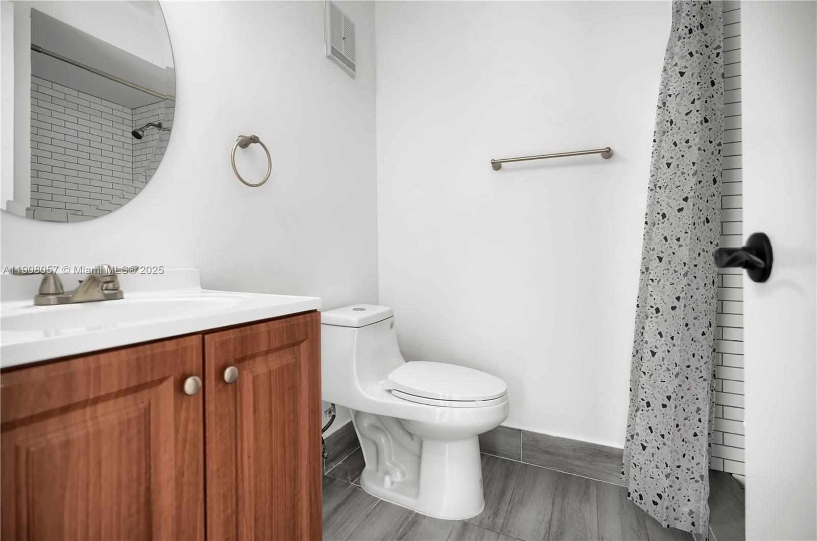 GABLES POINT III CONDO - Residential Lease