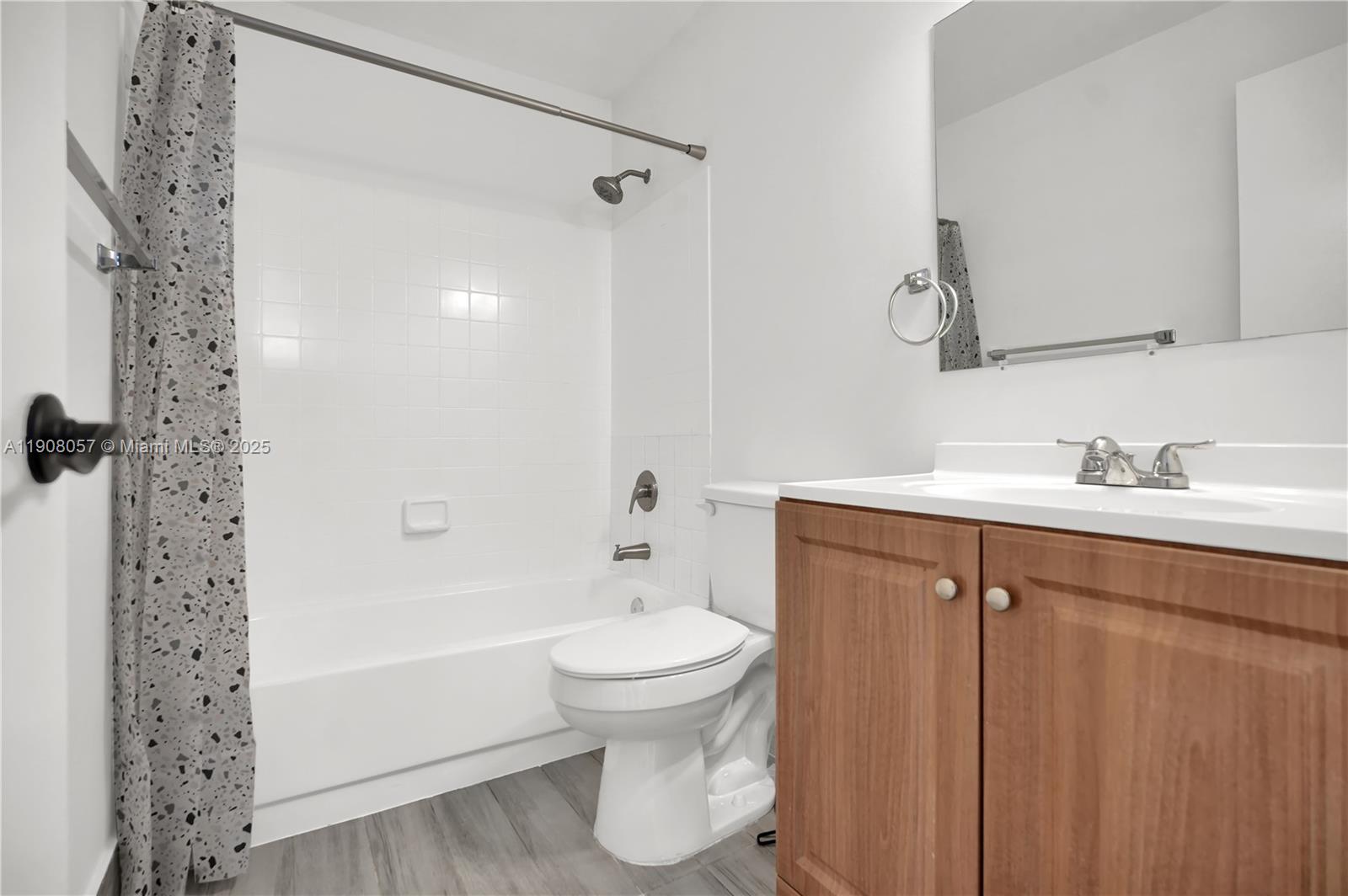 GABLES POINT III CONDO - Residential Lease