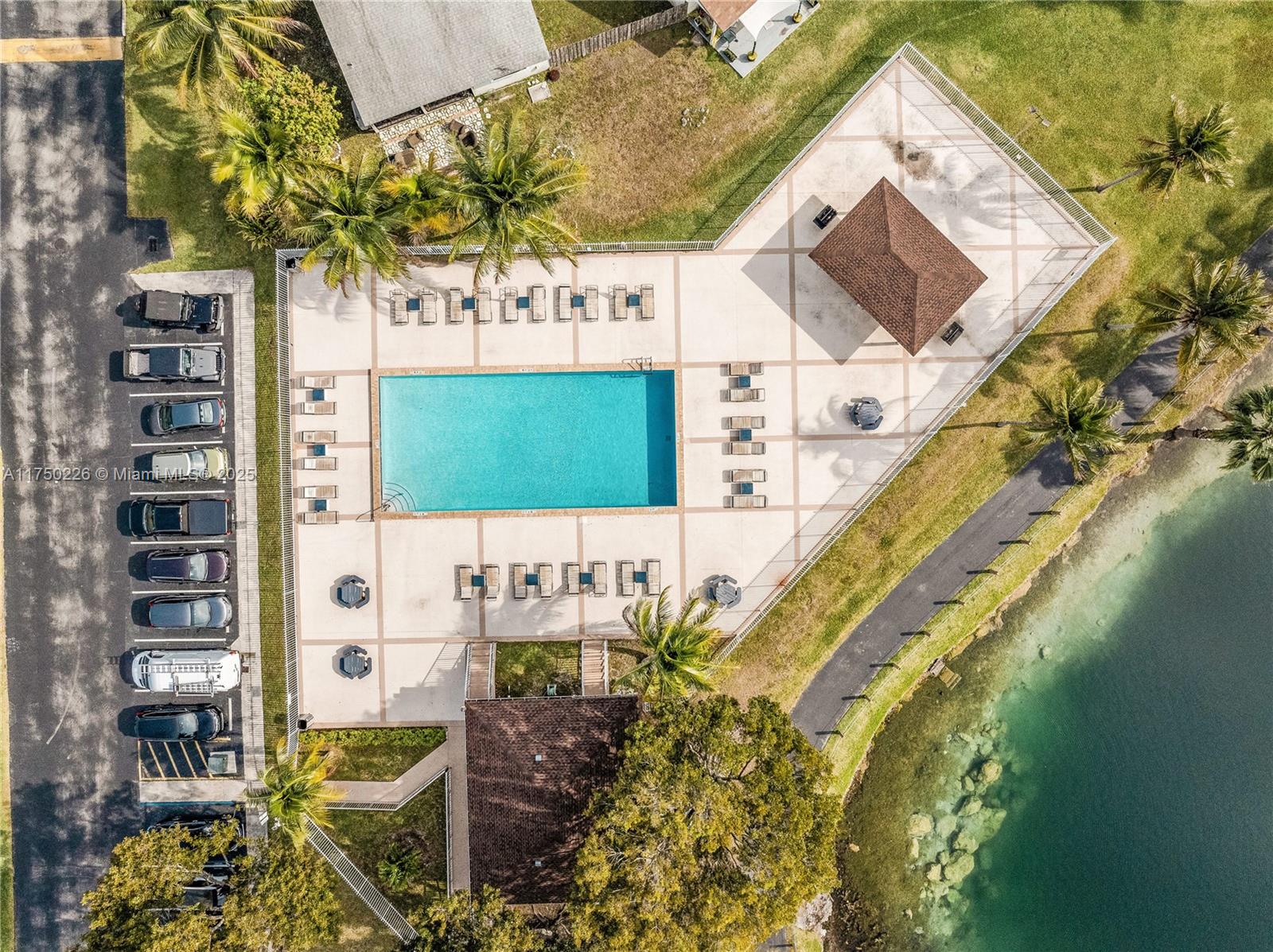 LAKES BY THE BAY SEC 2 - Residential