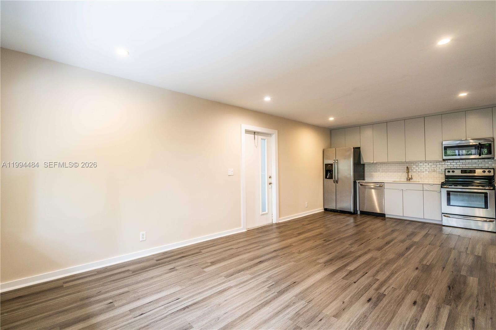 CORAL RIDGE GALT ADD - Residential Lease