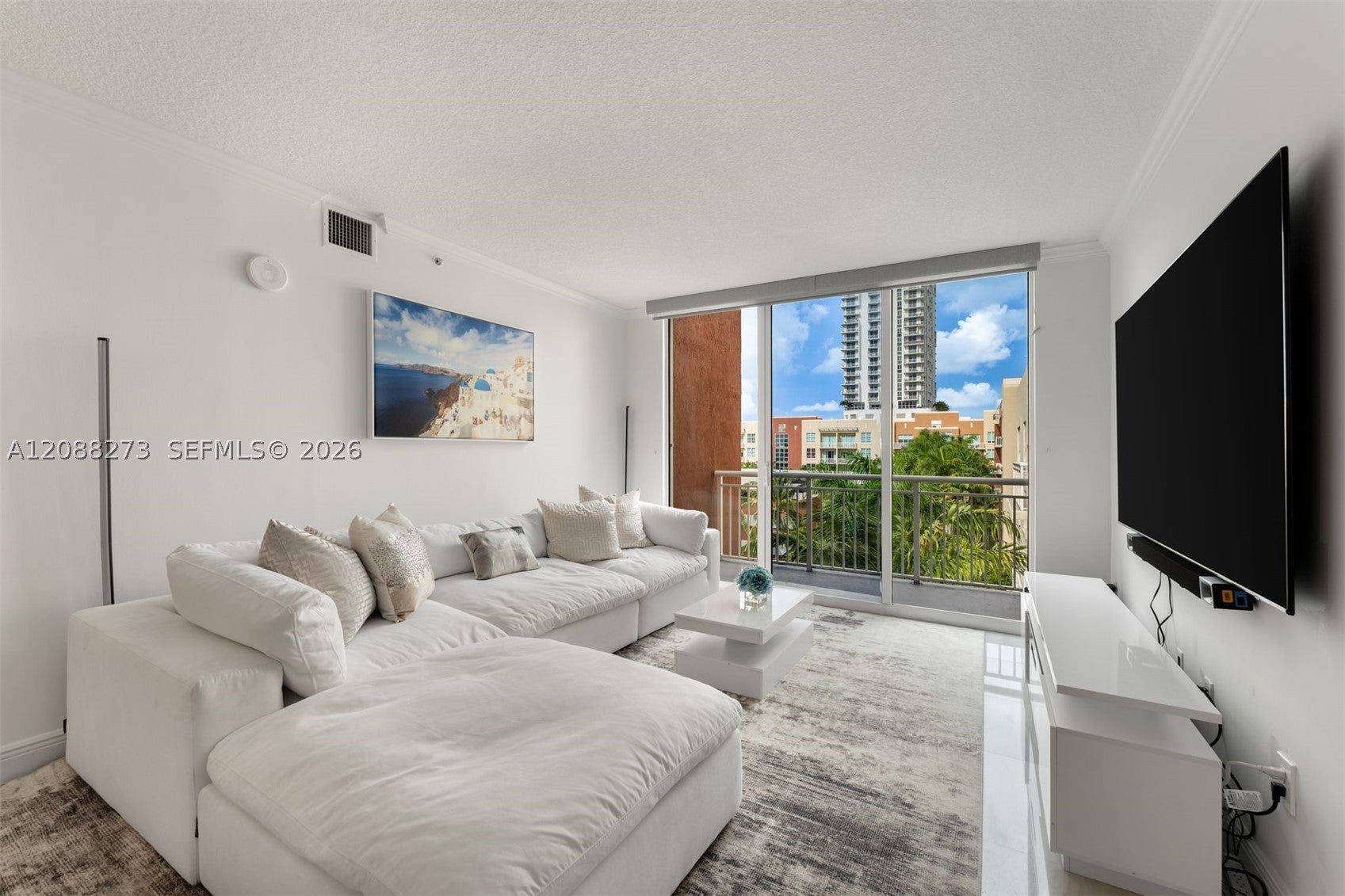 2000 N Bayshore Dr 619