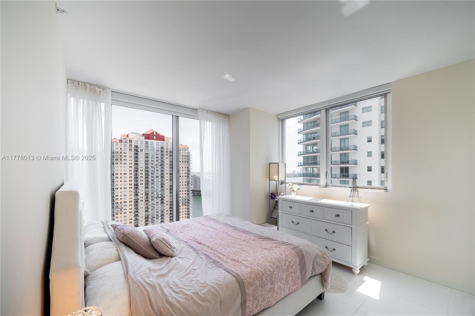BRICKELLHOUSE CONDO - Residential