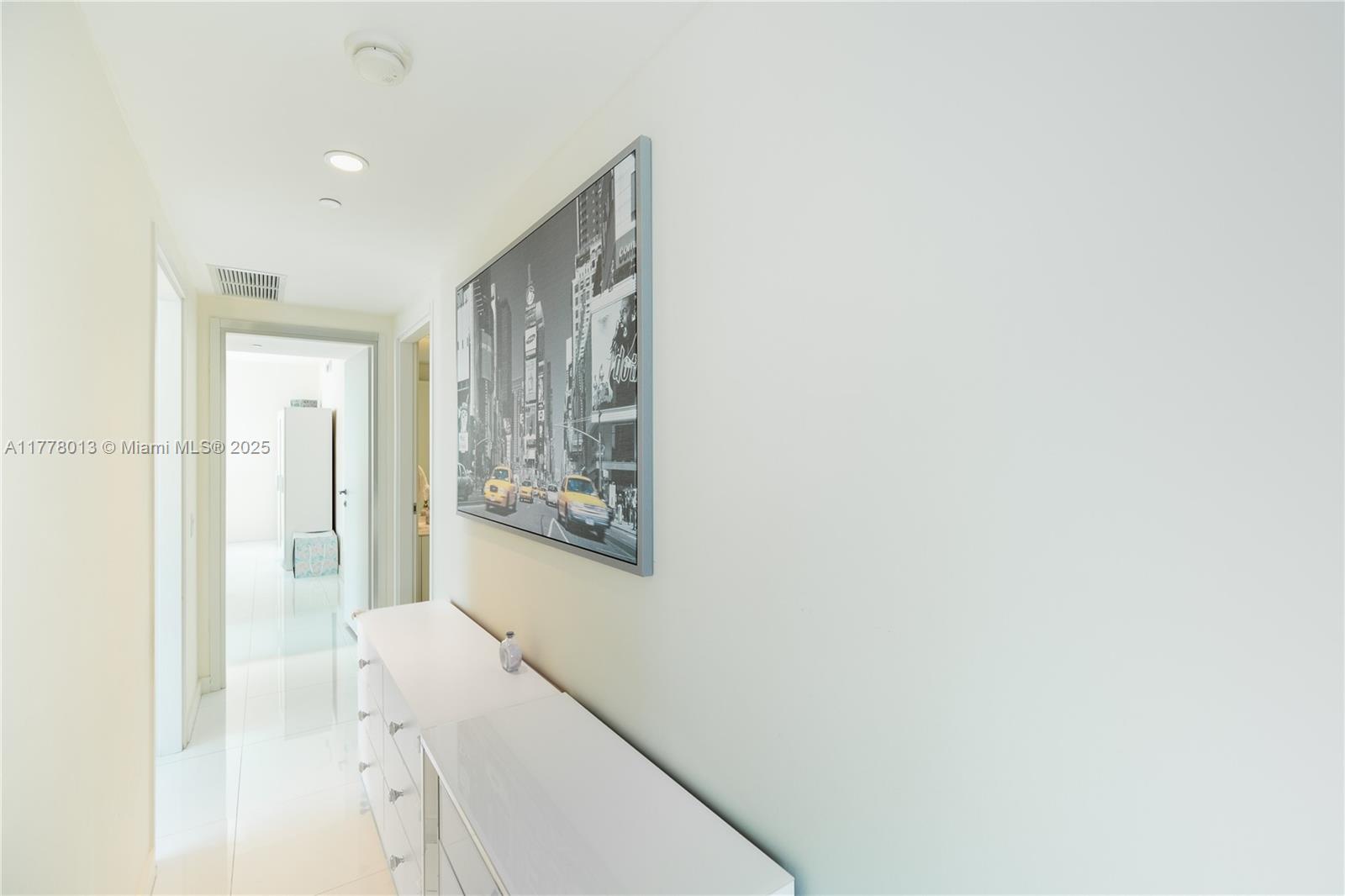 BRICKELLHOUSE CONDO - Residential