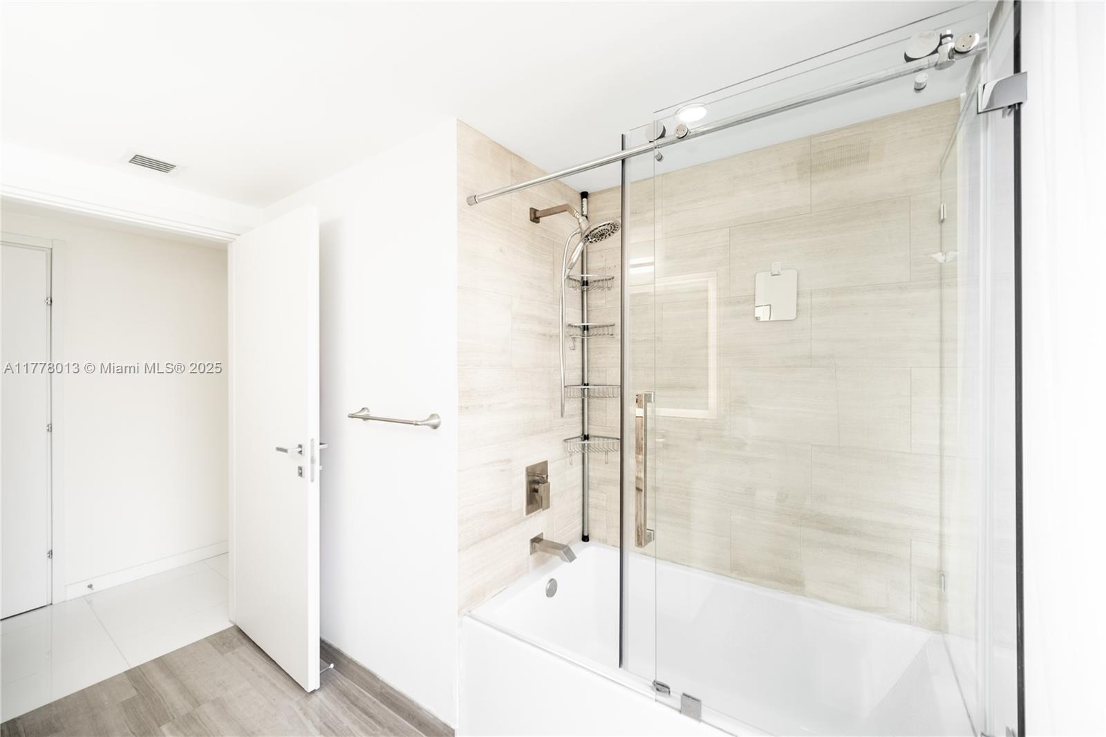 BRICKELLHOUSE CONDO - Residential