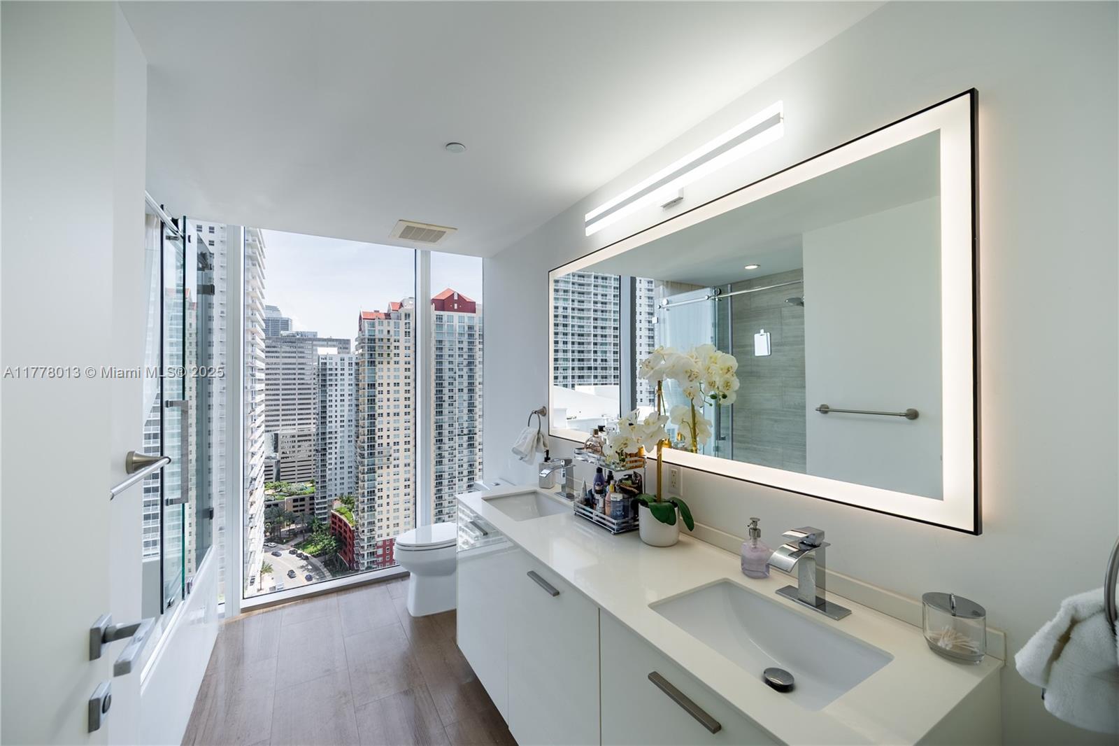 BRICKELLHOUSE CONDO - Residential