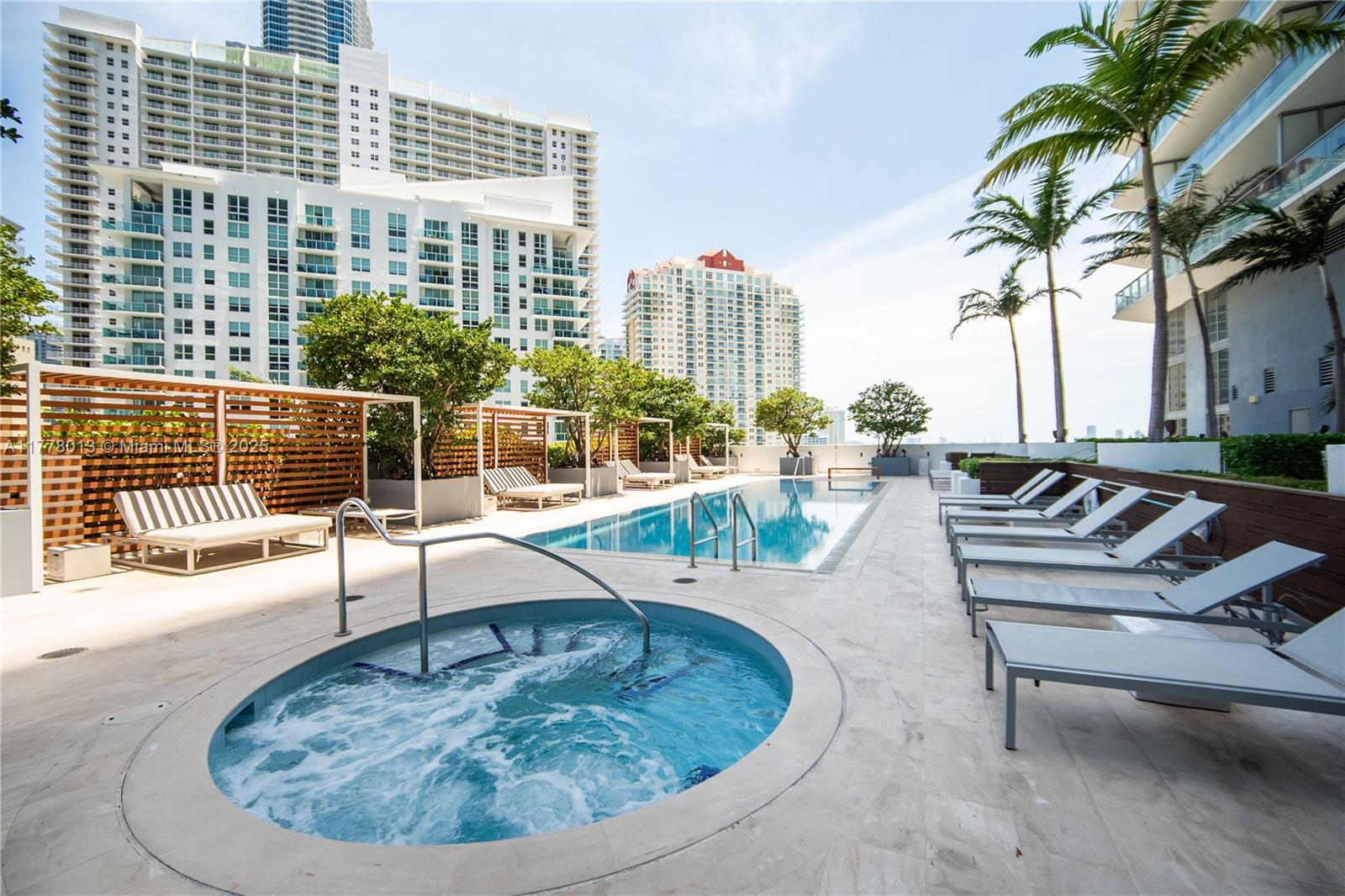 BRICKELLHOUSE CONDO - Residential