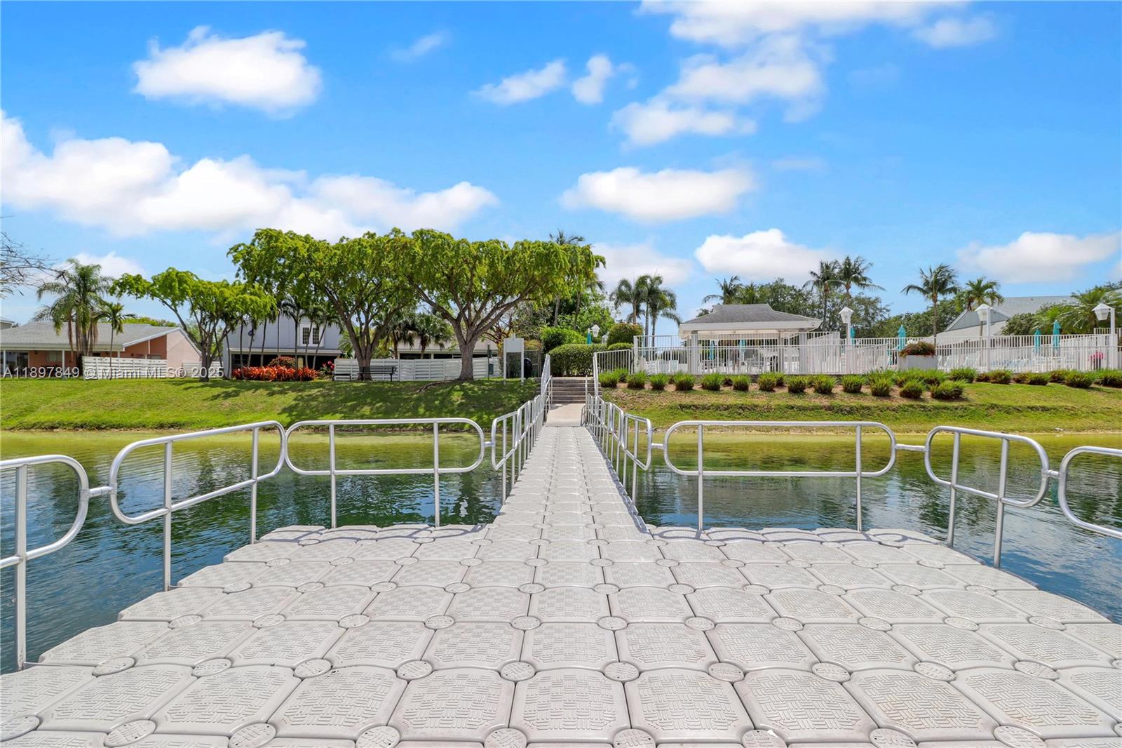 STONEYBROOK AT COUNTRY WA - Residential Lease