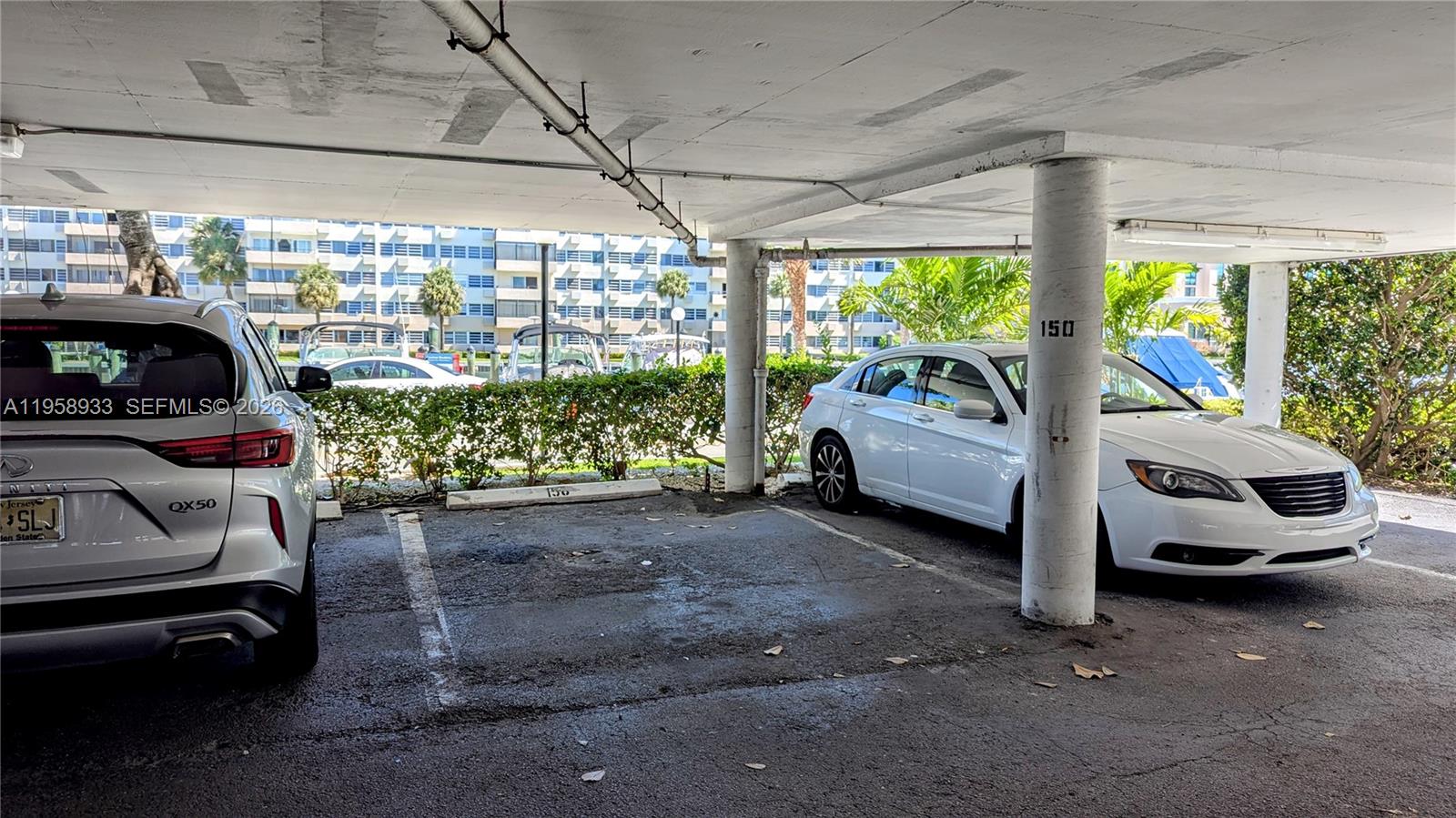 ARLEN HOUSE CONDO - Residential