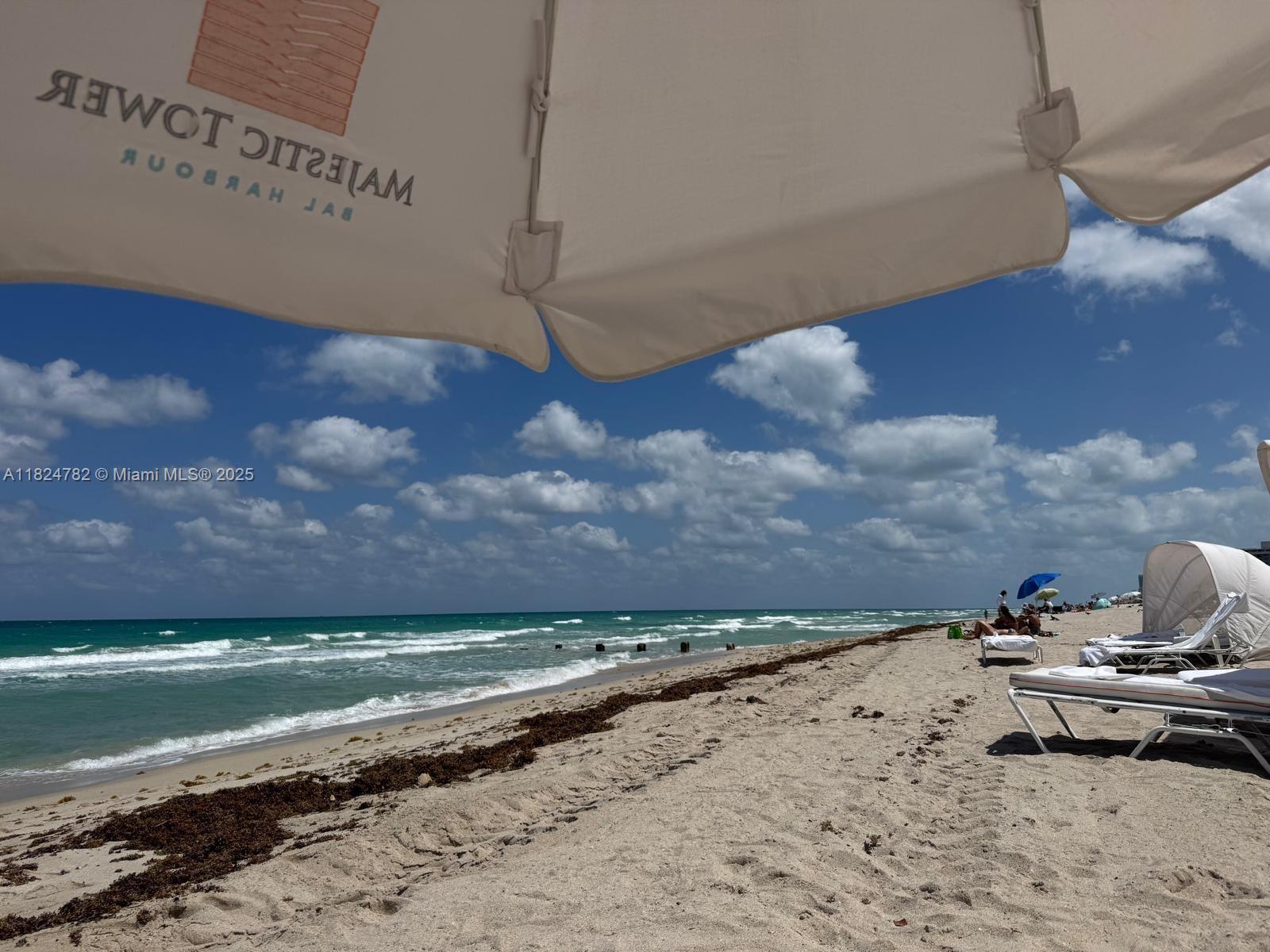 MAJESTIC TOWER - Residential