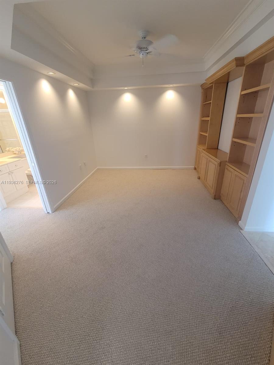 RENAISSANCE ON THE OCEAN - Residential