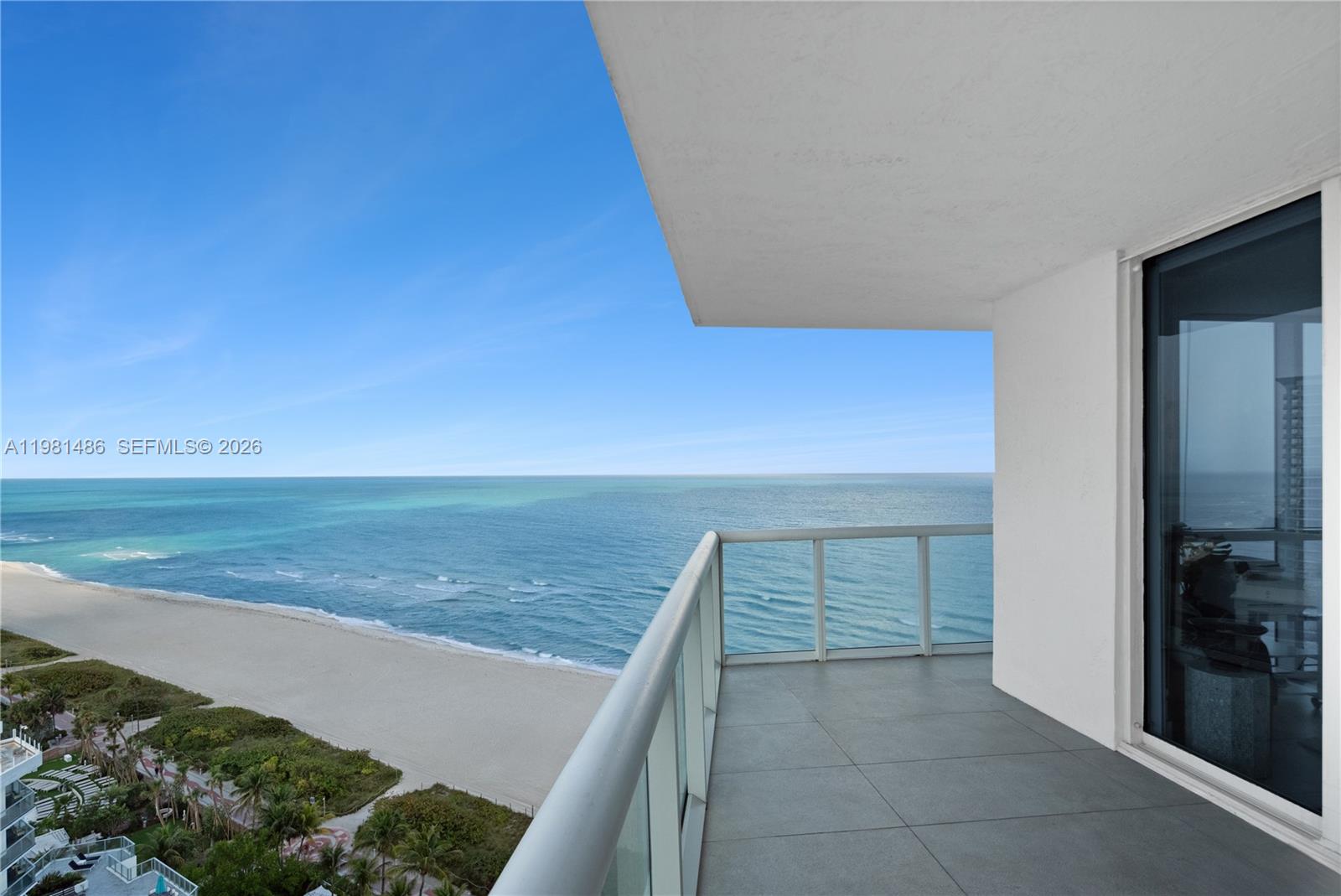 MOSAIC ON MIAMI BEACH CON - Residential Lease