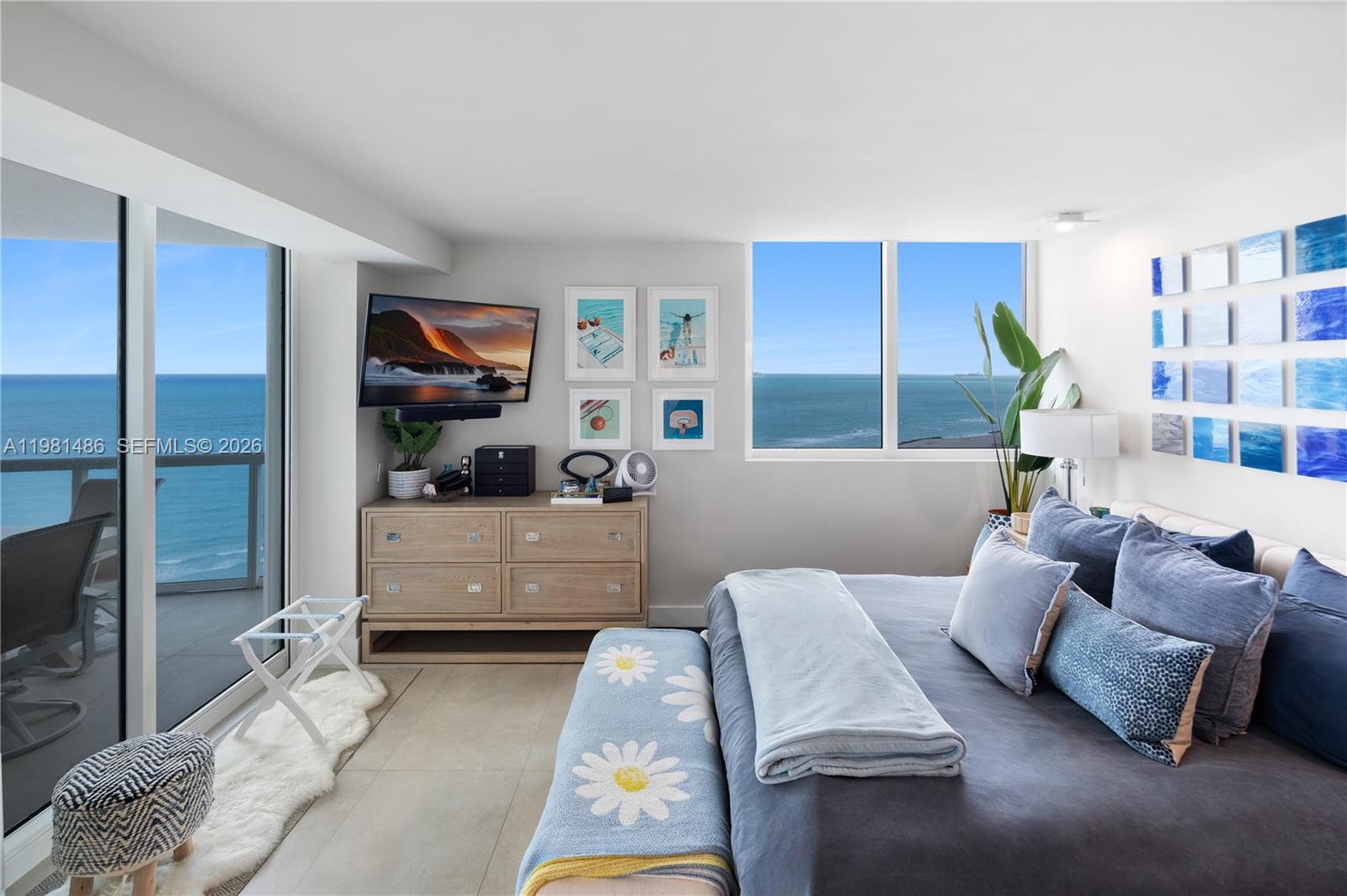 MOSAIC ON MIAMI BEACH CON - Residential Lease