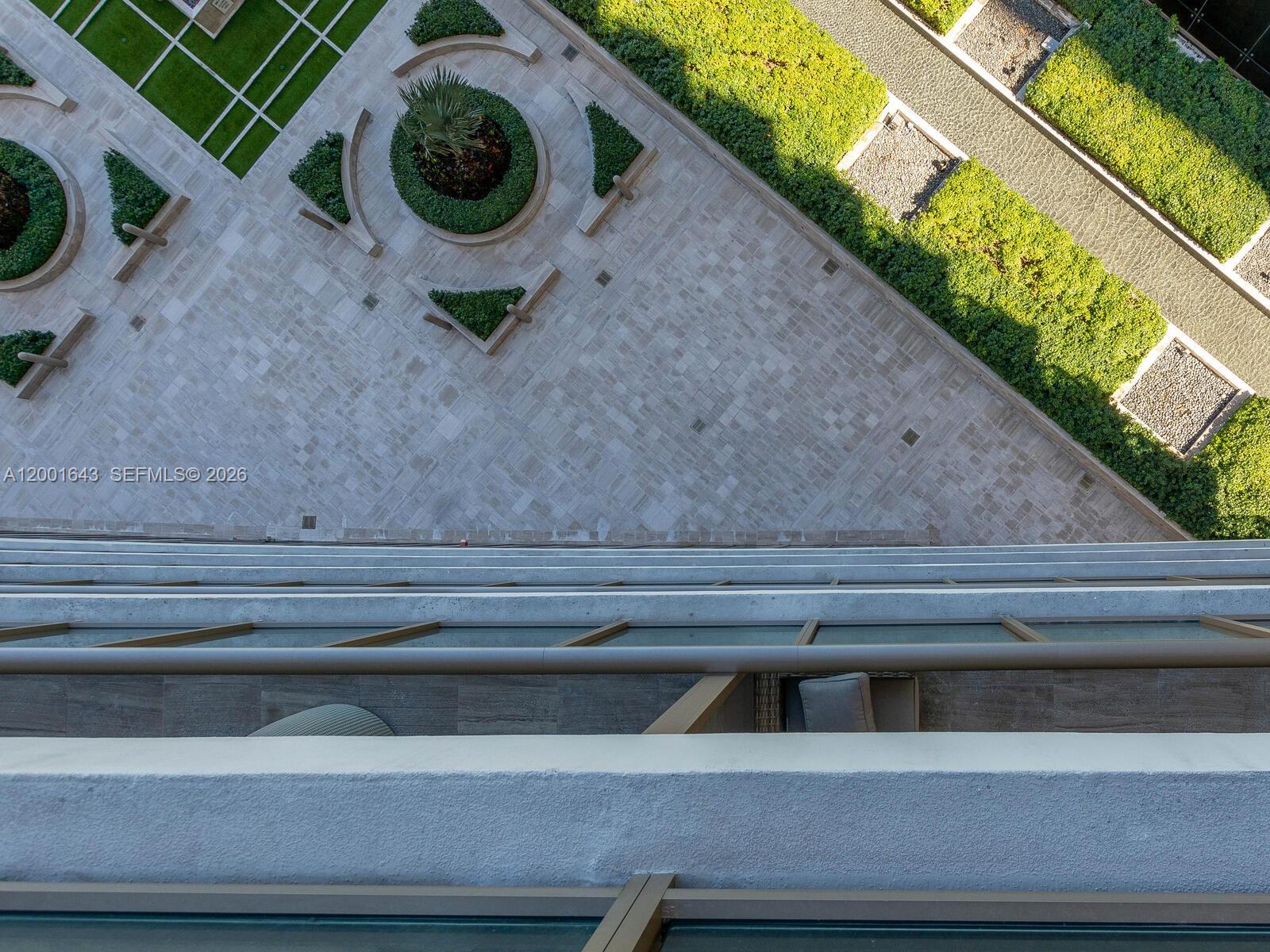 BAL HARBOUR NORTH SOUTH C - Residential Lease