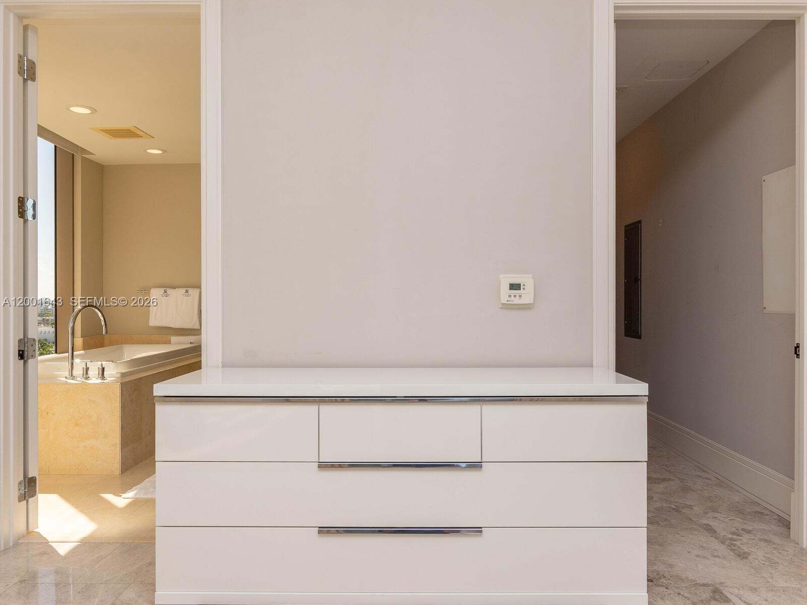 BAL HARBOUR NORTH SOUTH C - Residential Lease