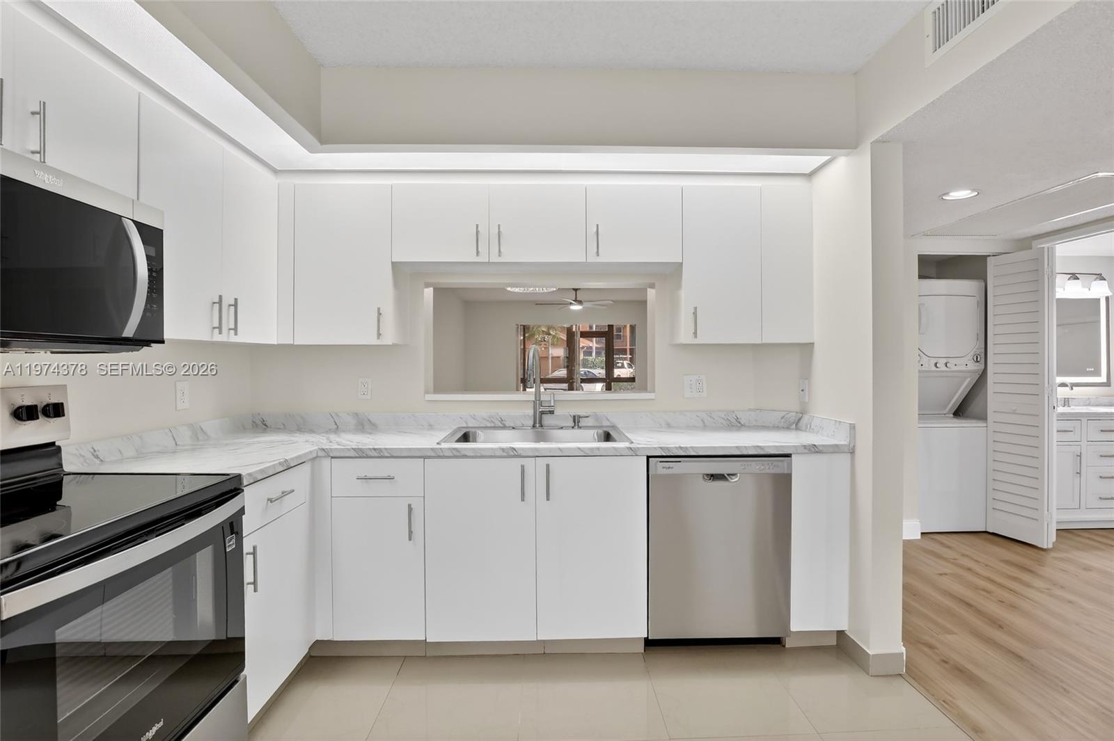 PLYMOUTH - Residential