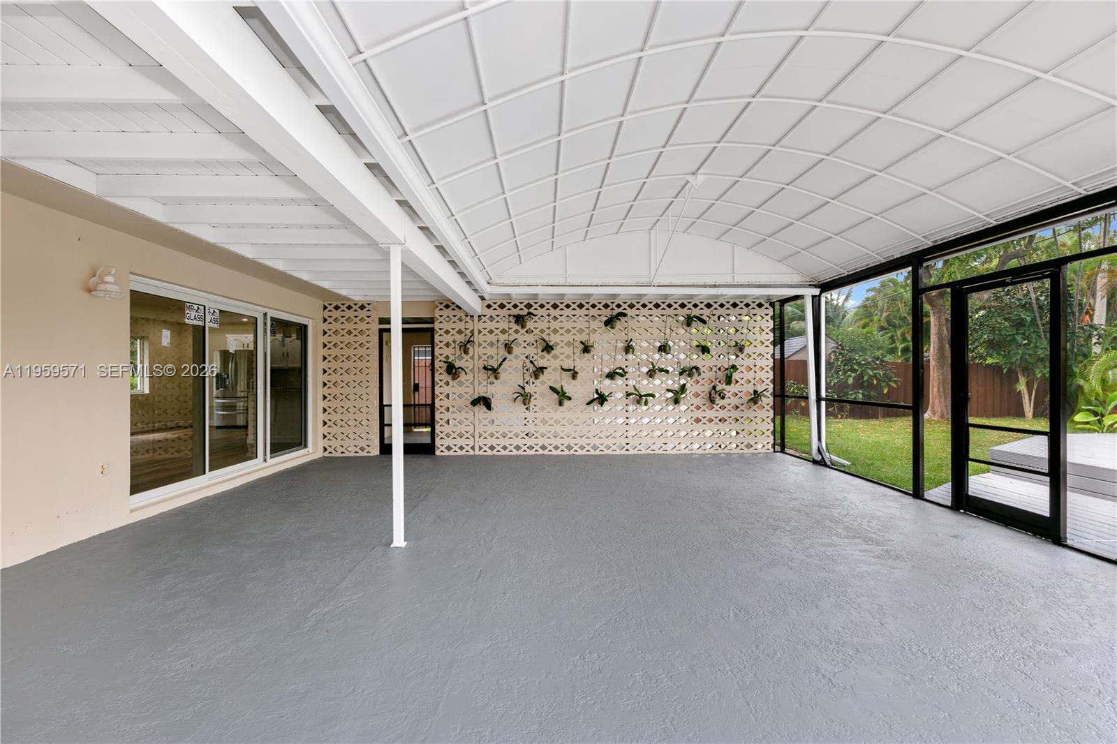 HOLLYWOOD HOMESITES HIGH - Residential