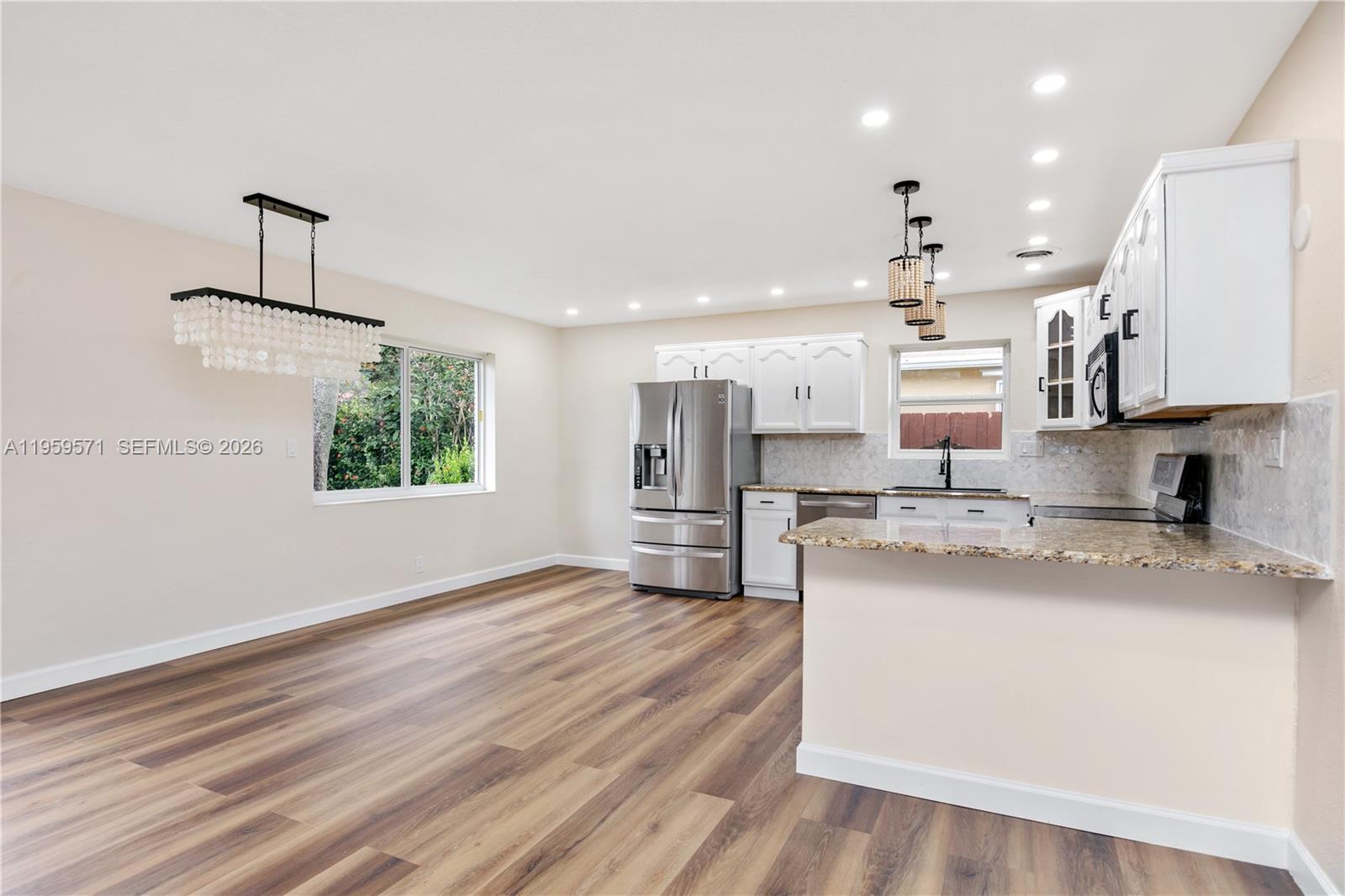 HOLLYWOOD HOMESITES HIGH - Residential