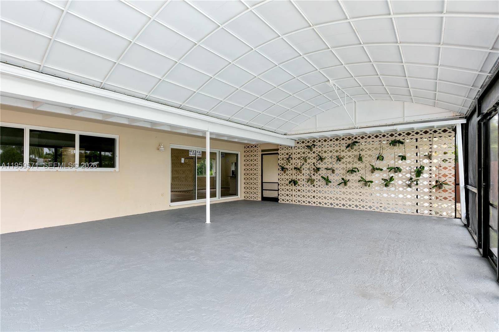 HOLLYWOOD HOMESITES HIGH - Residential