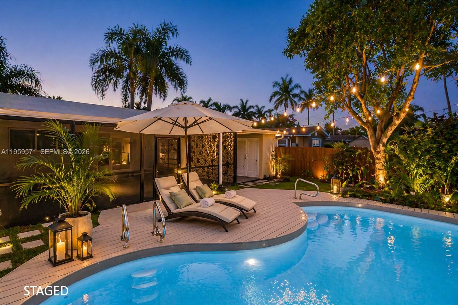 HOLLYWOOD HOMESITES HIGH - Residential