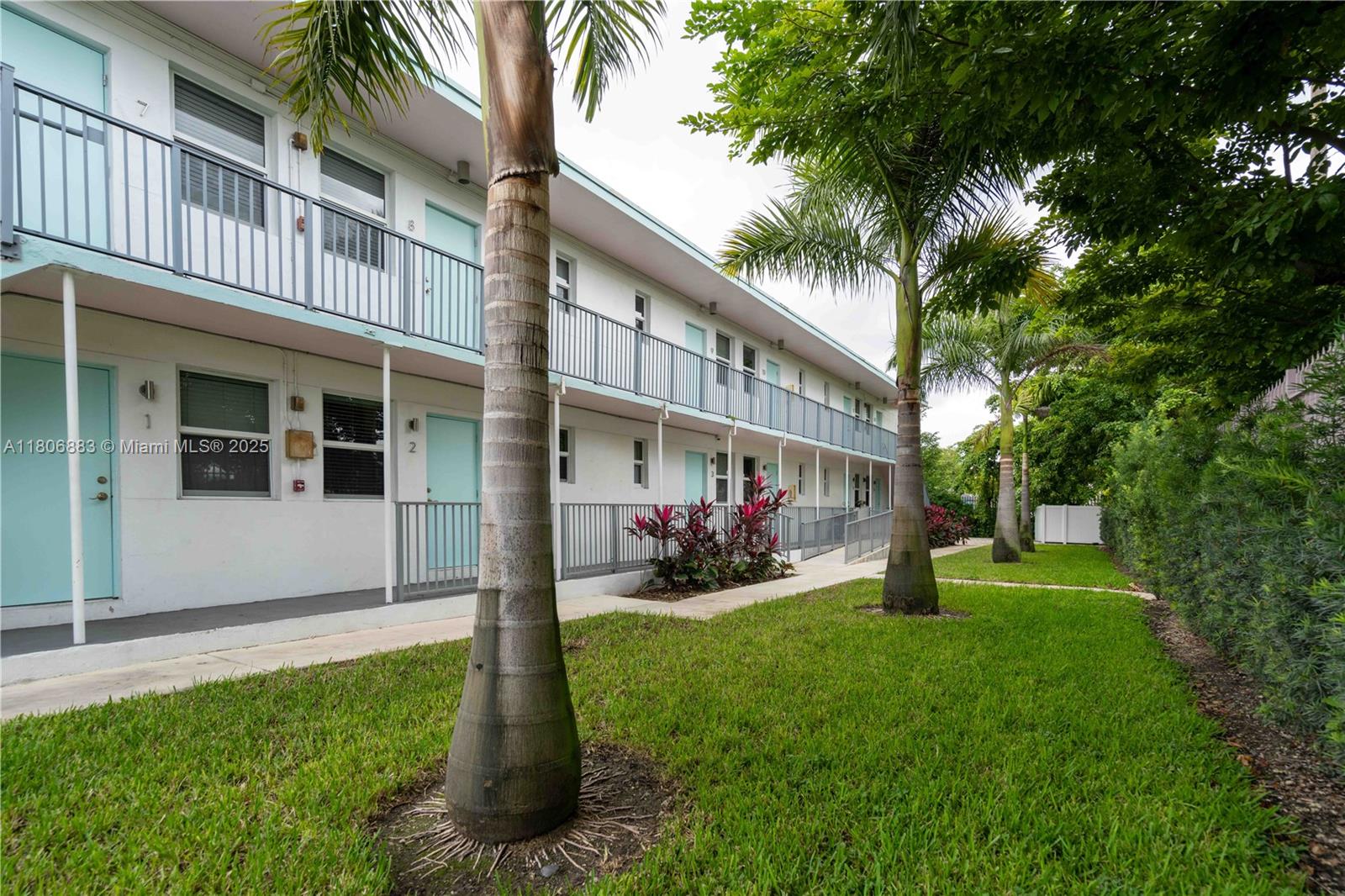 1950 Nw 2nd Ct 5, Miami, Broward County, Florida - 1 Bedrooms  
1 Bathrooms - 
