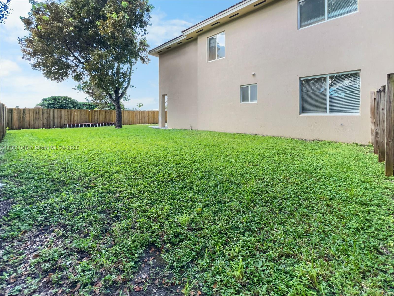 VILLAS AT THE RENAISSANCE - Residential Lease