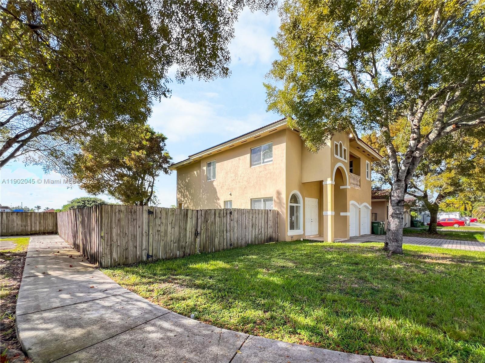 VILLAS AT THE RENAISSANCE - Residential Lease